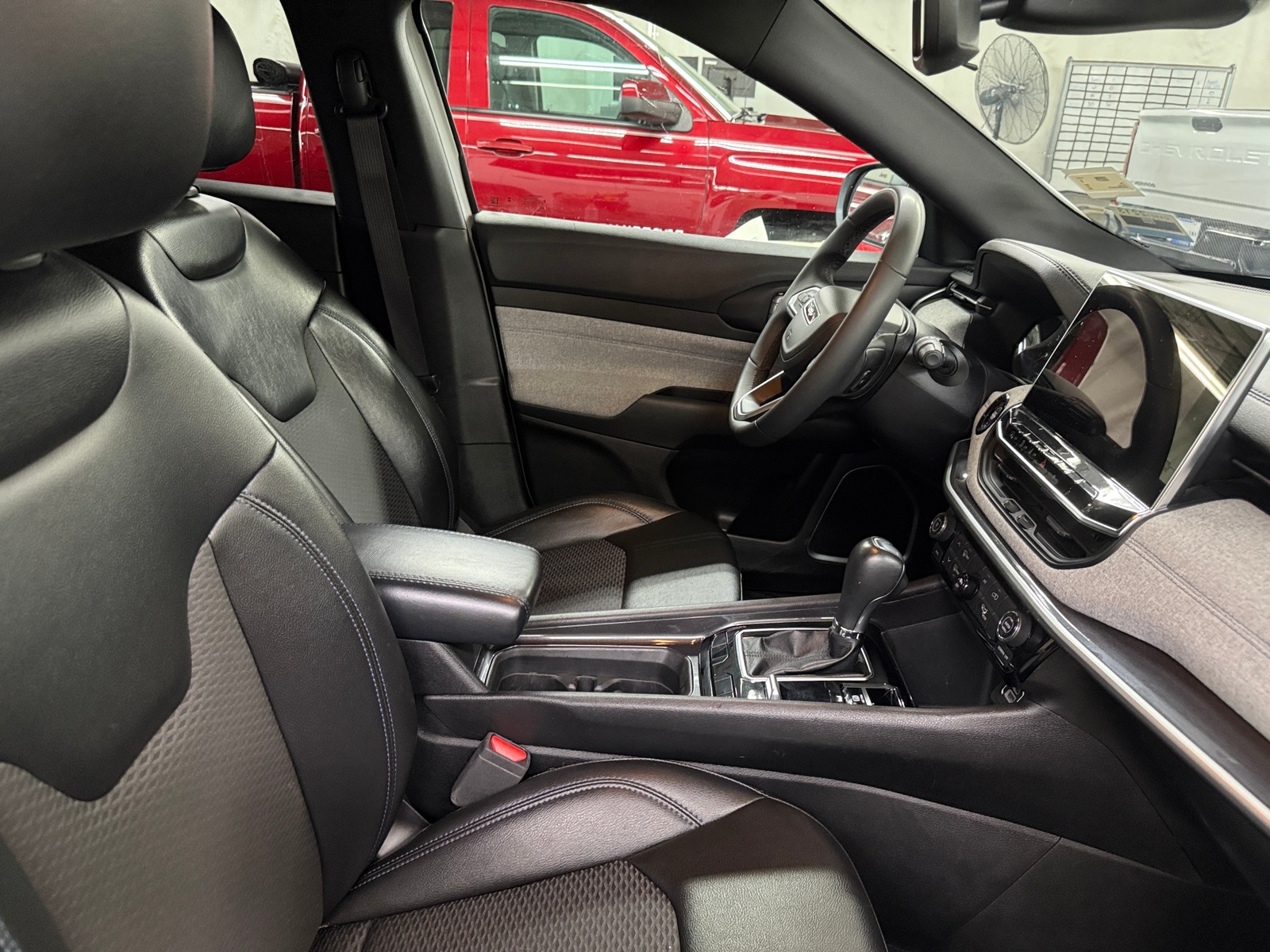 Thumbnail: 2023 Jeep Compass - 2