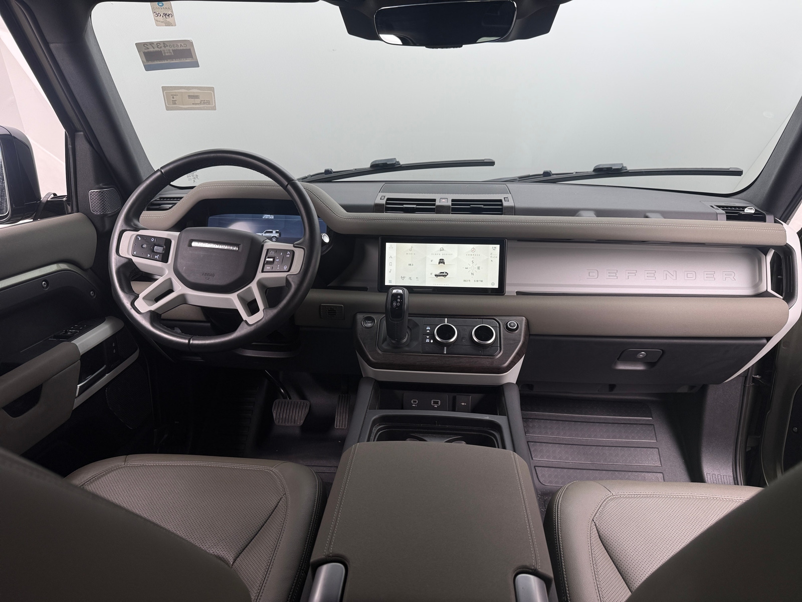 Thumbnail: 2023 Land Rover Defender - 3