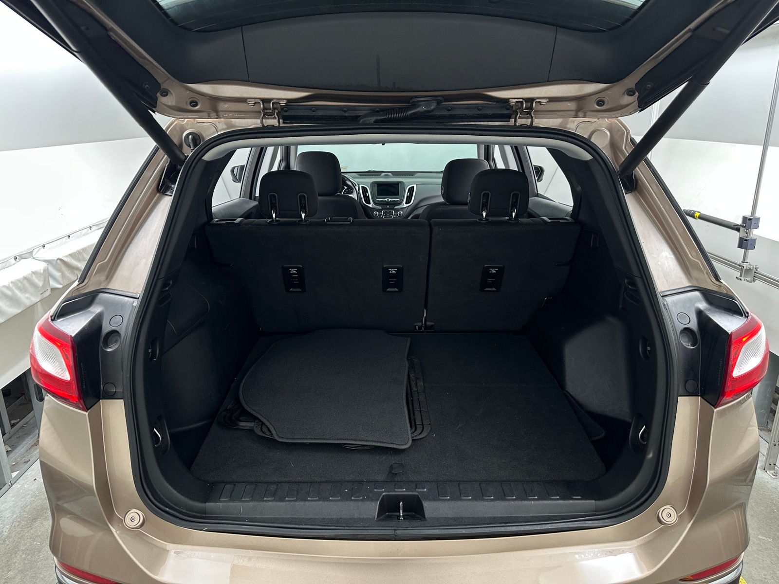 Thumbnail: 2019 Chevrolet Equinox - 7