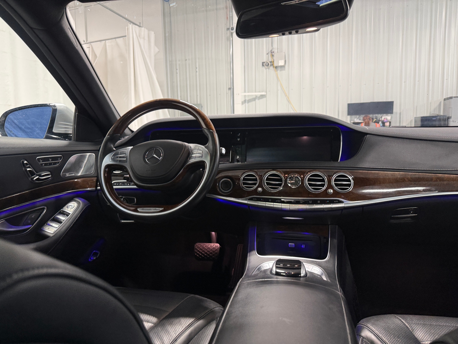Thumbnail: 2016 Mercedes-Benz S-Class - 2