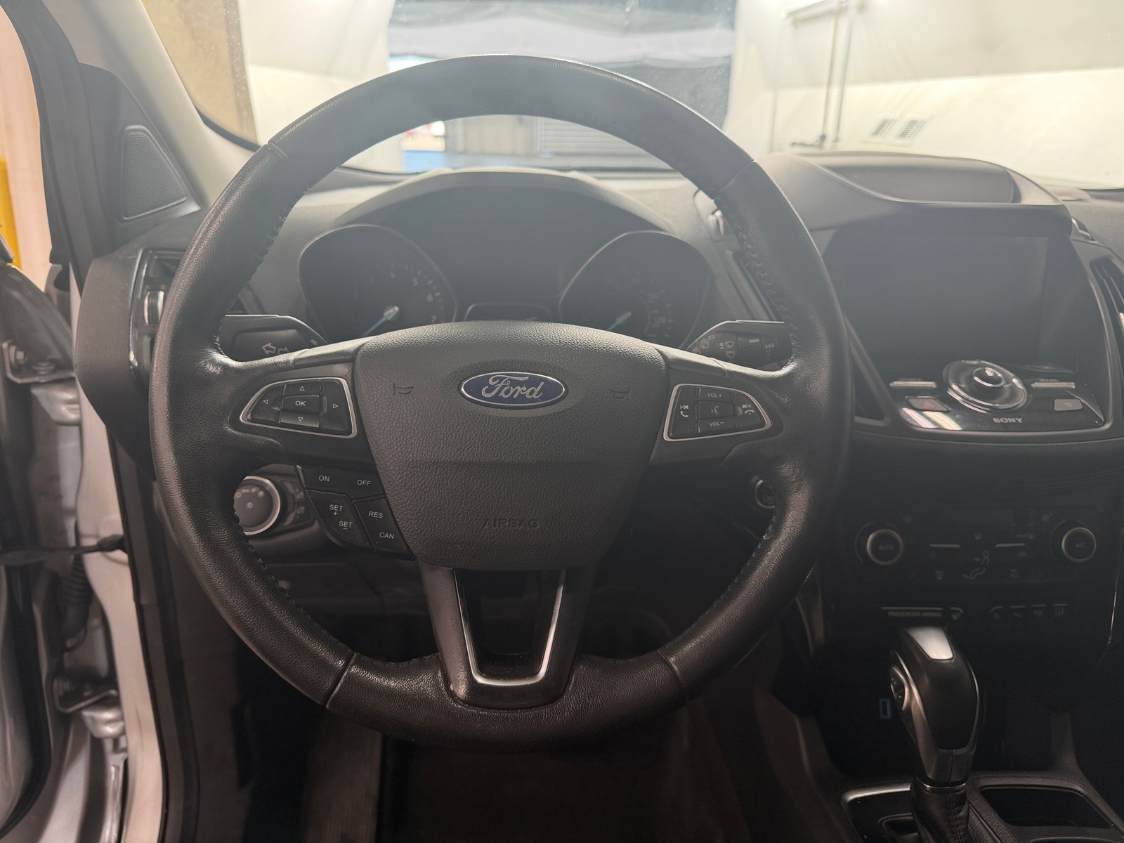 Thumbnail: 2019 Ford Escape - 4