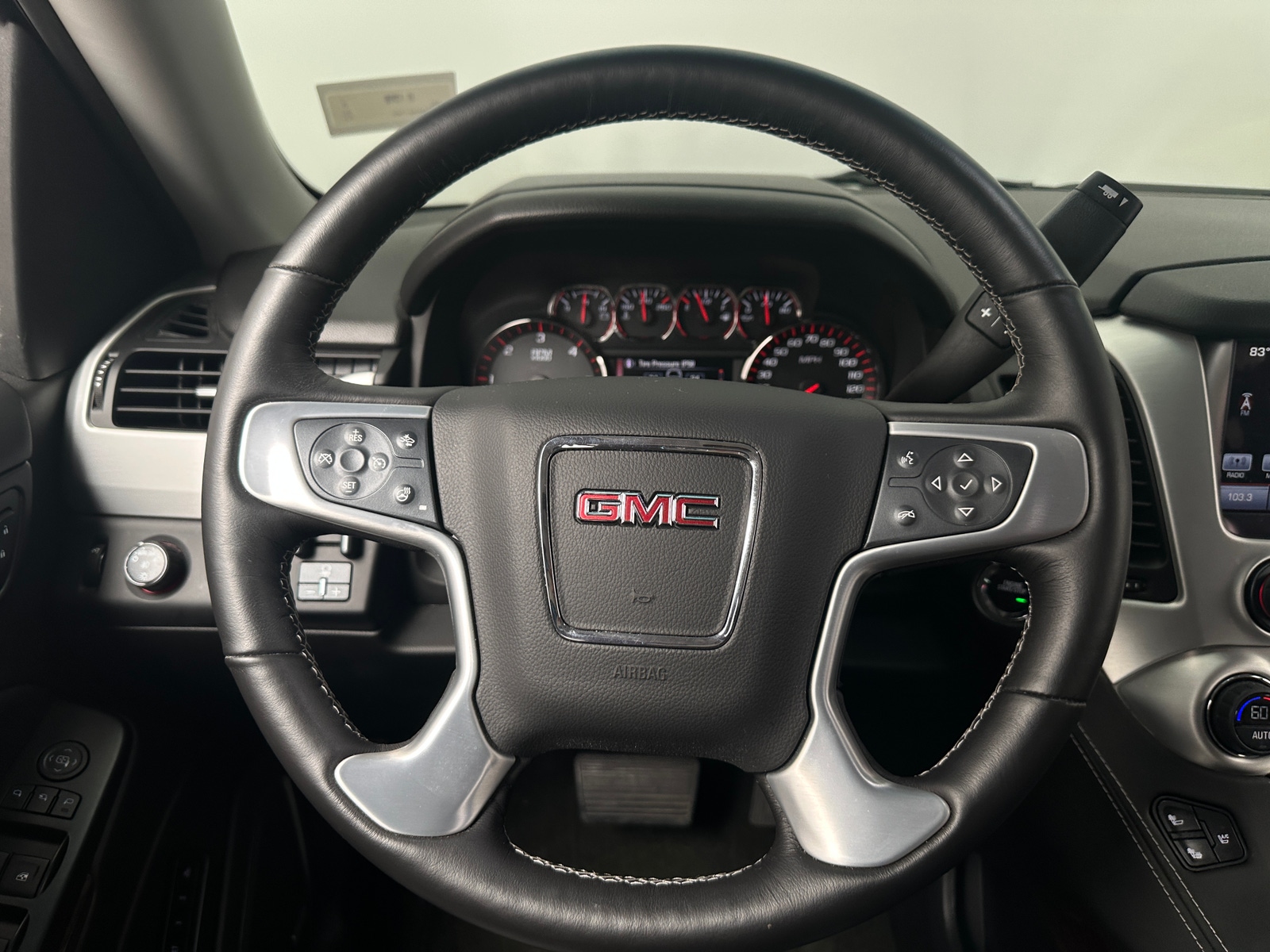 Thumbnail: 2016 GMC Yukon - 4