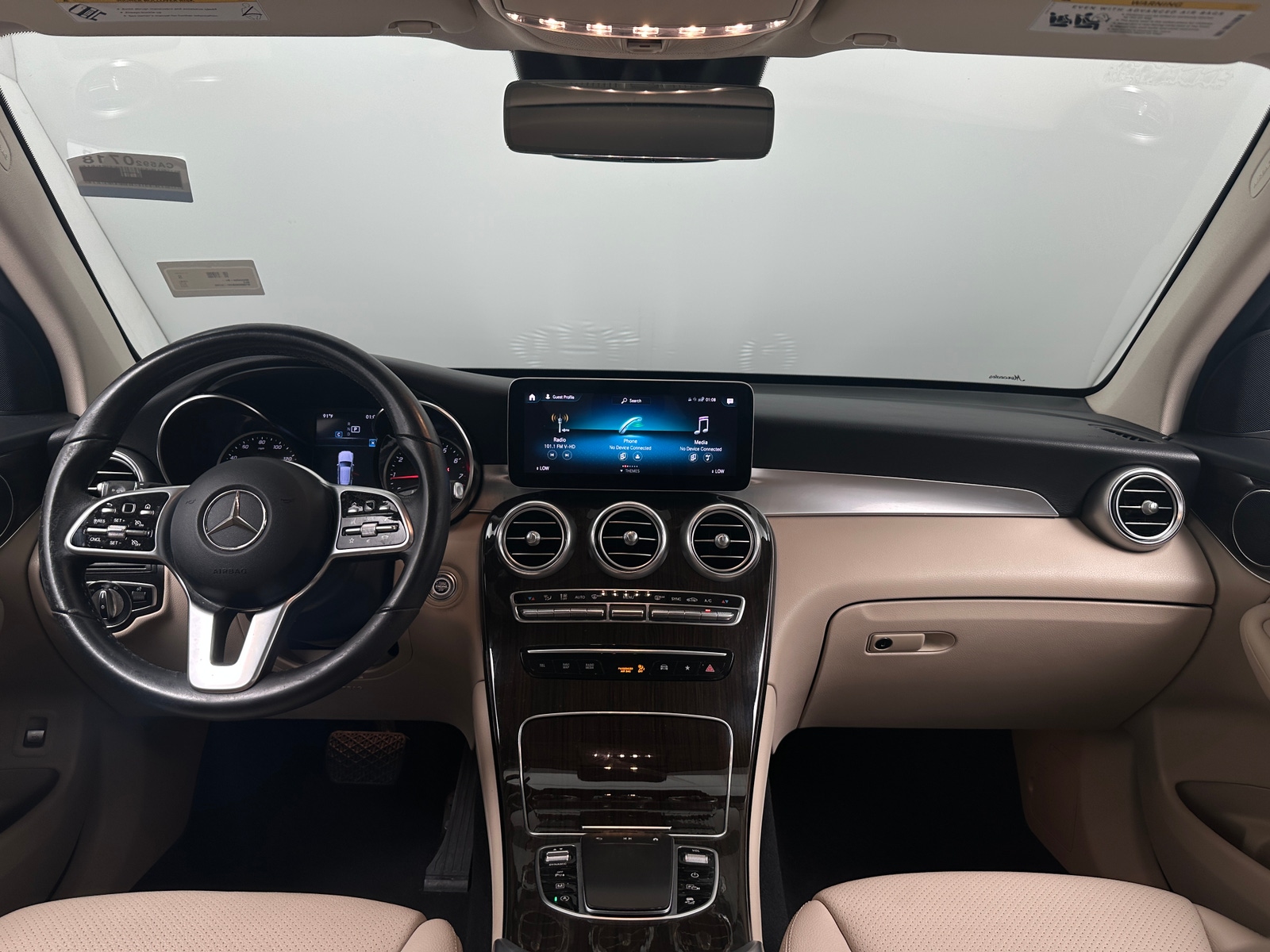 Thumbnail: 2022 Mercedes-Benz GLC - 2