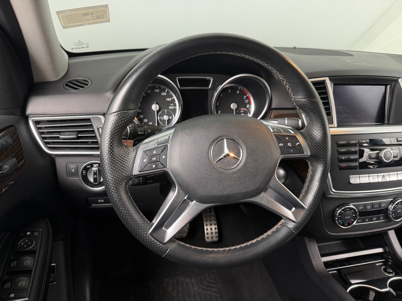 Thumbnail: 2013 Mercedes-Benz M-Class - 4