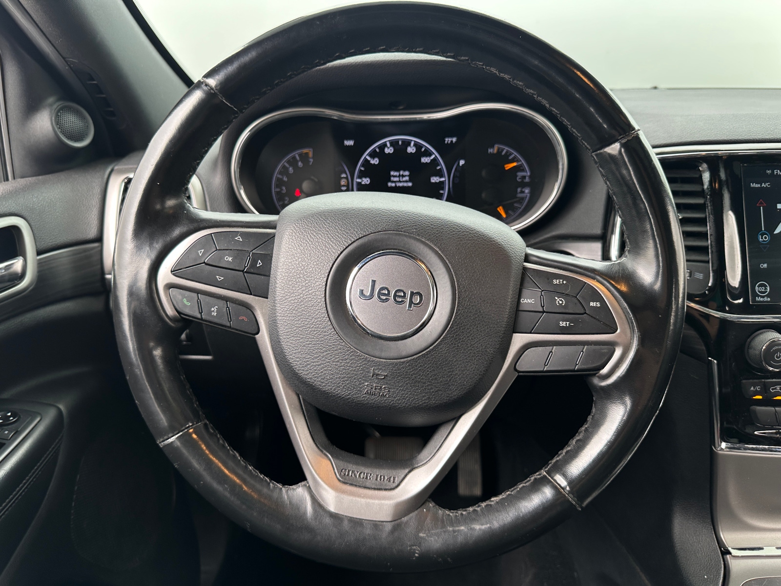 Thumbnail: 2020 Jeep Grand Cherokee - 5