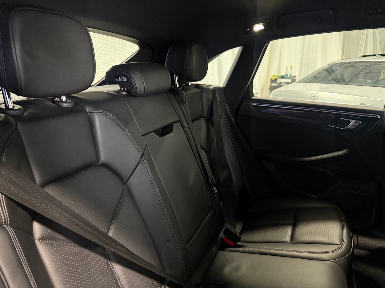 Thumbnail: 2022 Porsche Macan - 5