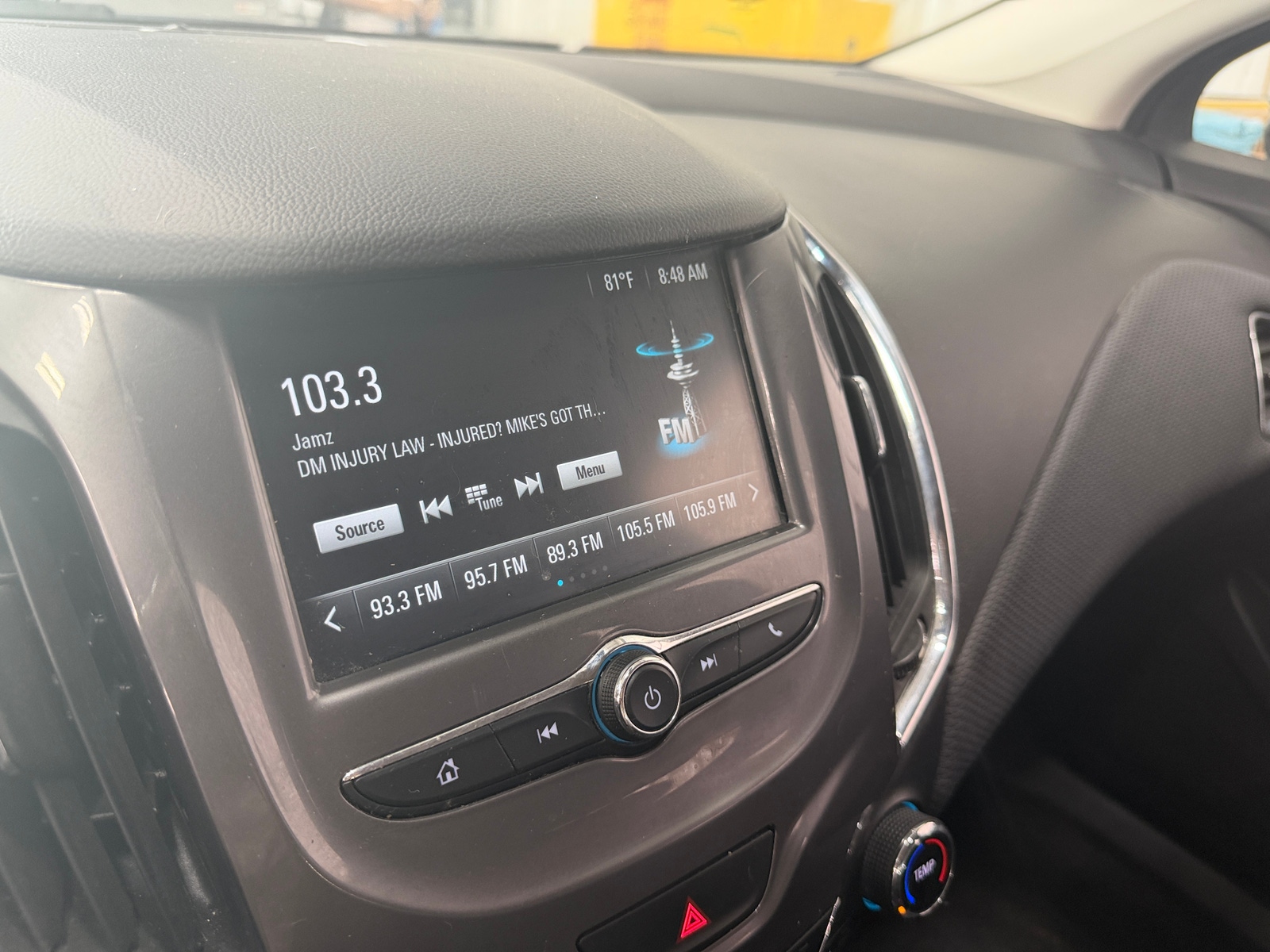 Thumbnail: 2018 Chevrolet Cruze - 4