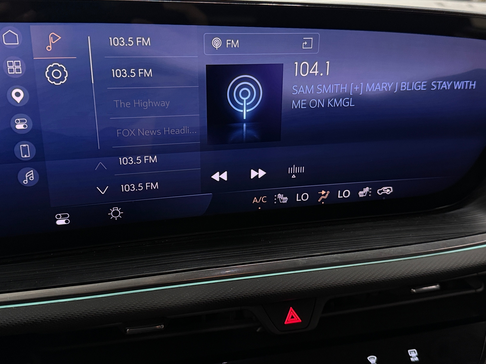 Thumbnail: 2024 Buick Envision - 3