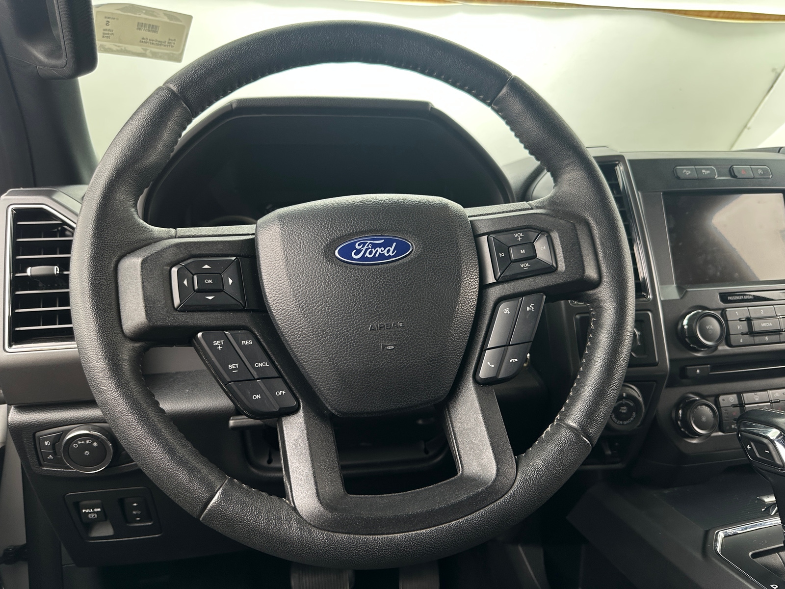 Thumbnail: 2018 Ford Econoline - 5