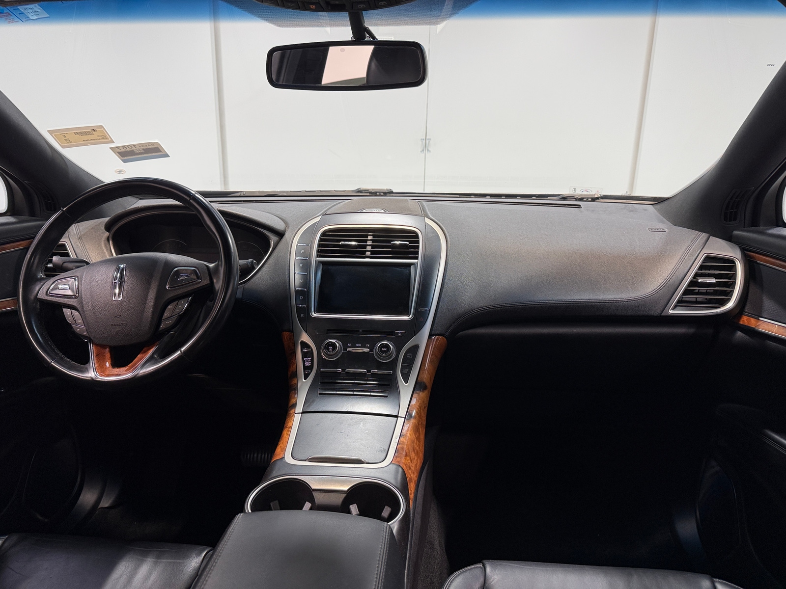 Thumbnail: 2017 Lincoln MKX - 2