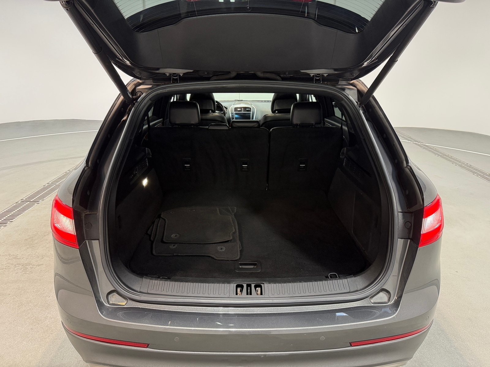 Thumbnail: 2017 Lincoln MKX - 6