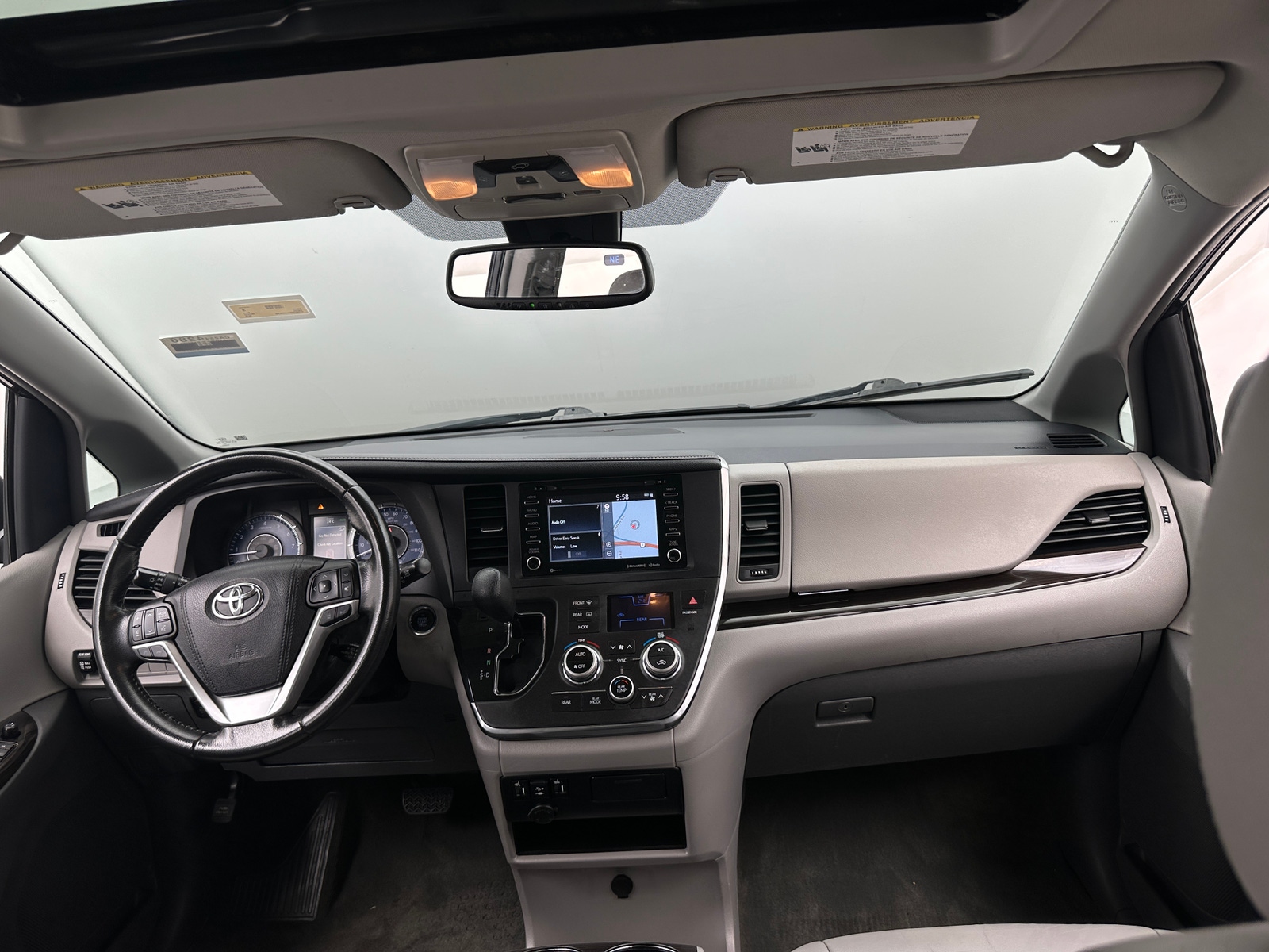 Thumbnail: 2018 Toyota Sienna - 2