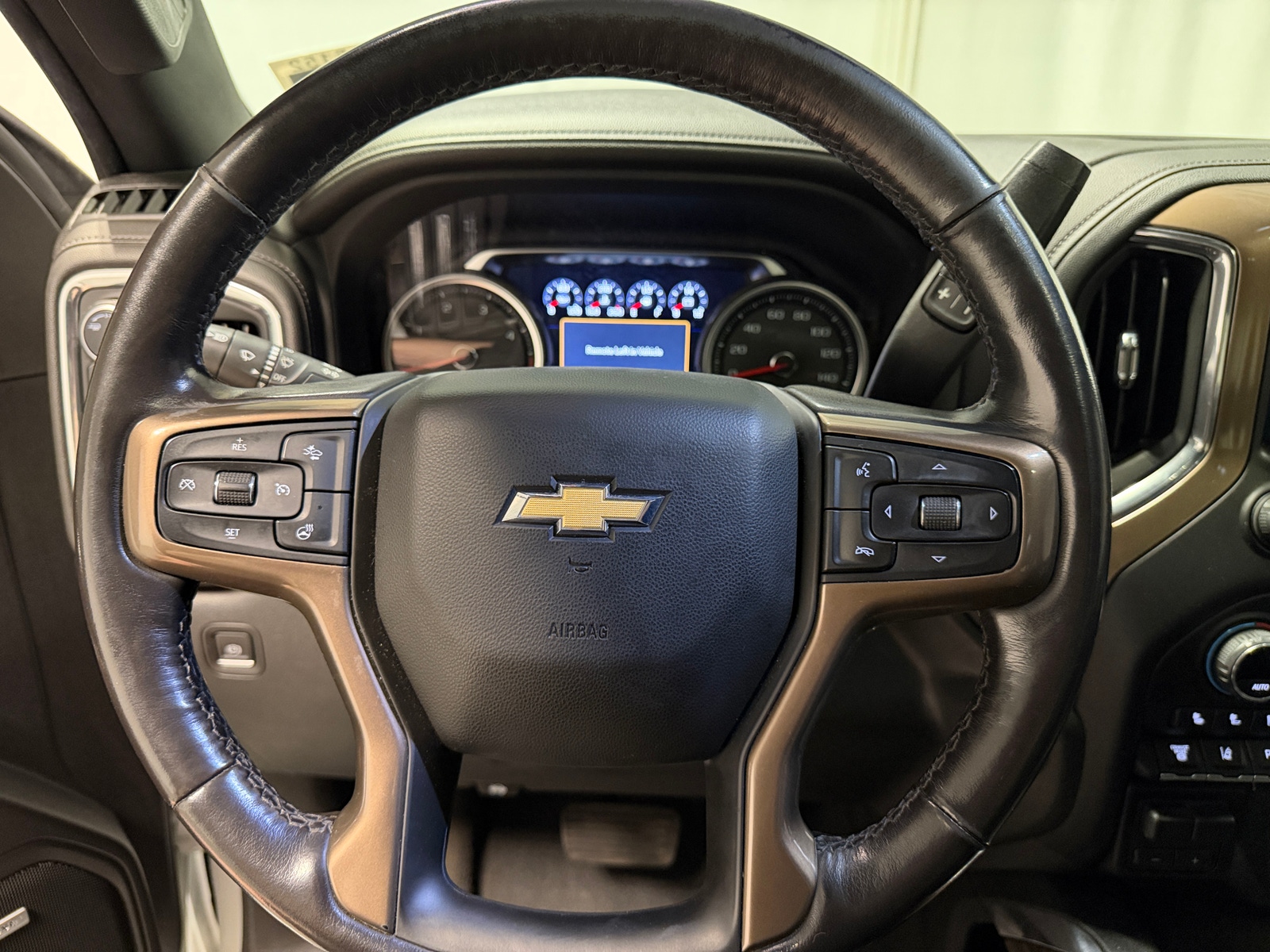 Thumbnail: 2022 Chevrolet Silverado 2500 - 4
