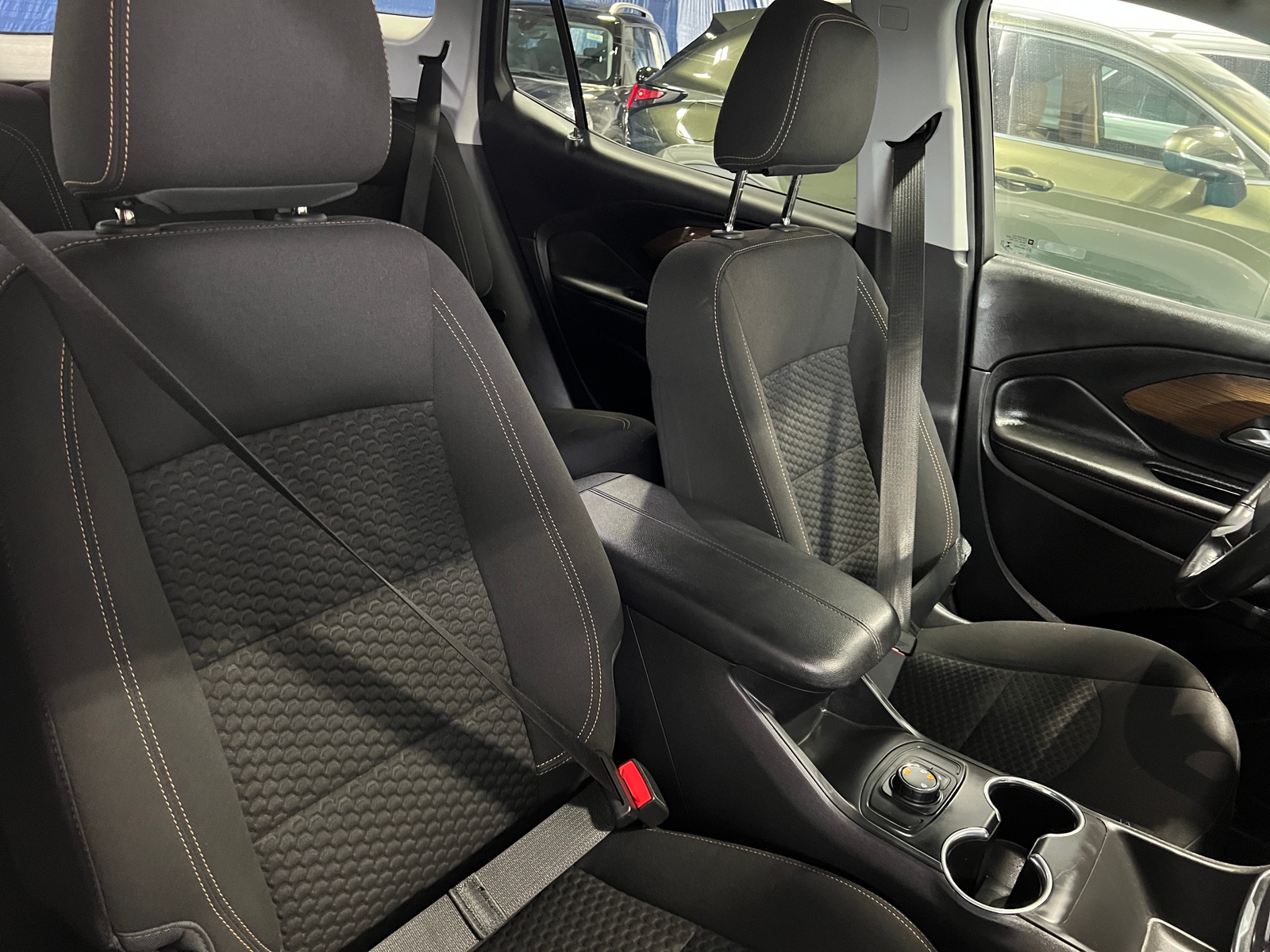 Thumbnail: 2020 GMC Terrain - 2