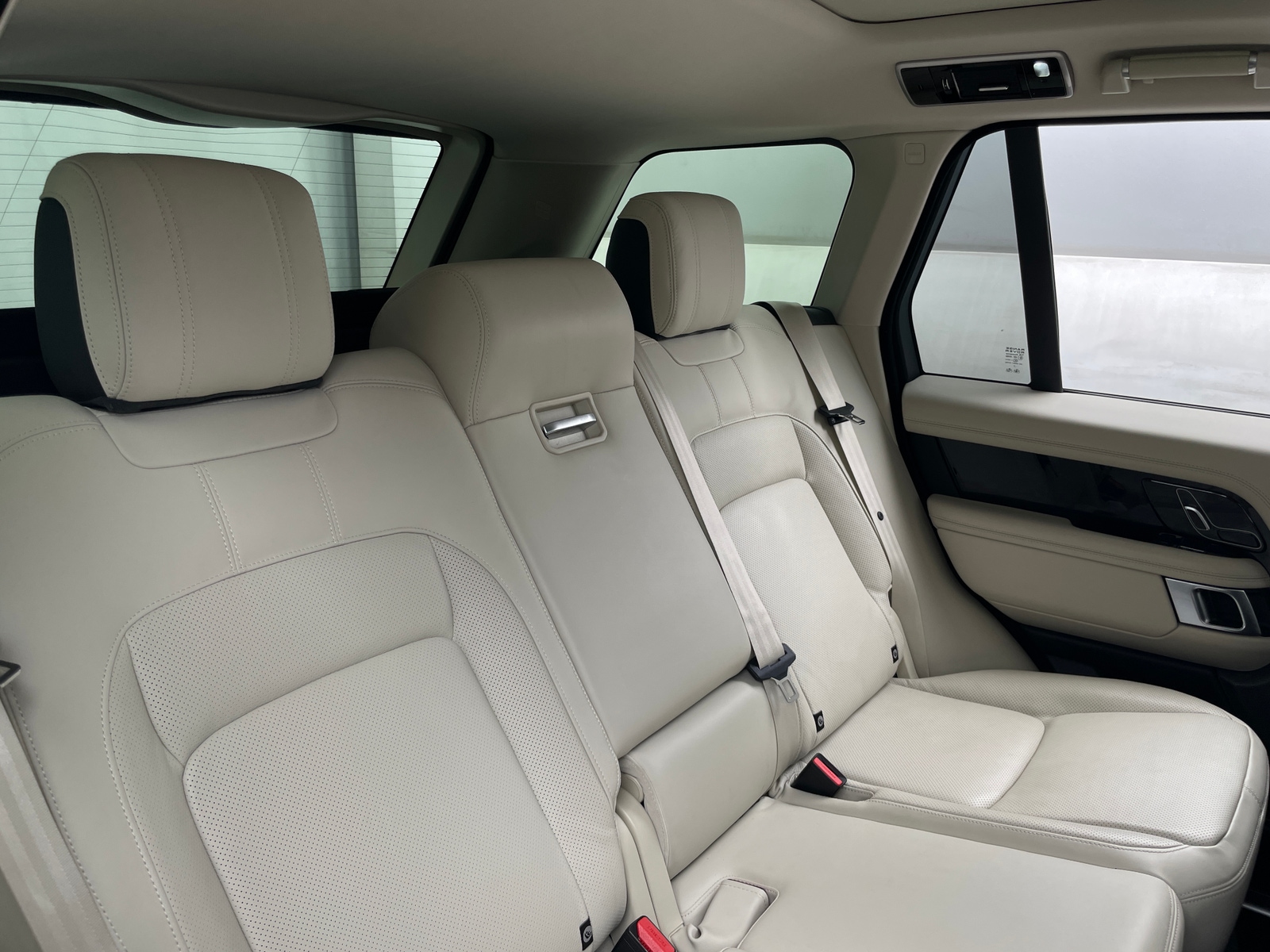 Thumbnail: 2021 Land Rover Range Rover - 5