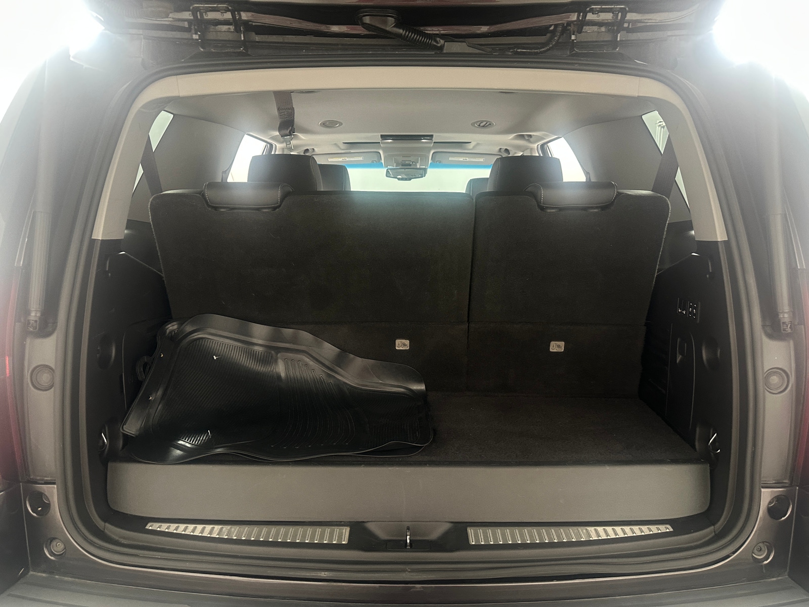 Thumbnail: 2017 Chevrolet Tahoe - 6