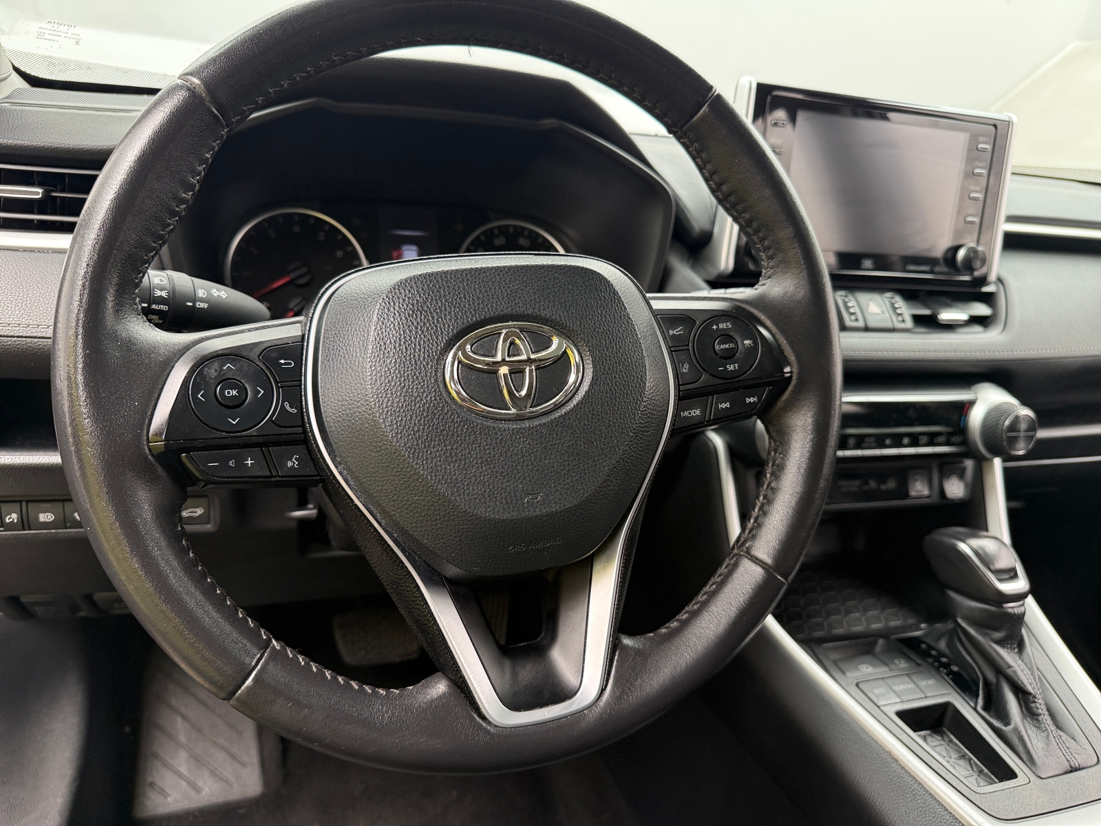 Thumbnail: 2021 Toyota RAV4 - 4