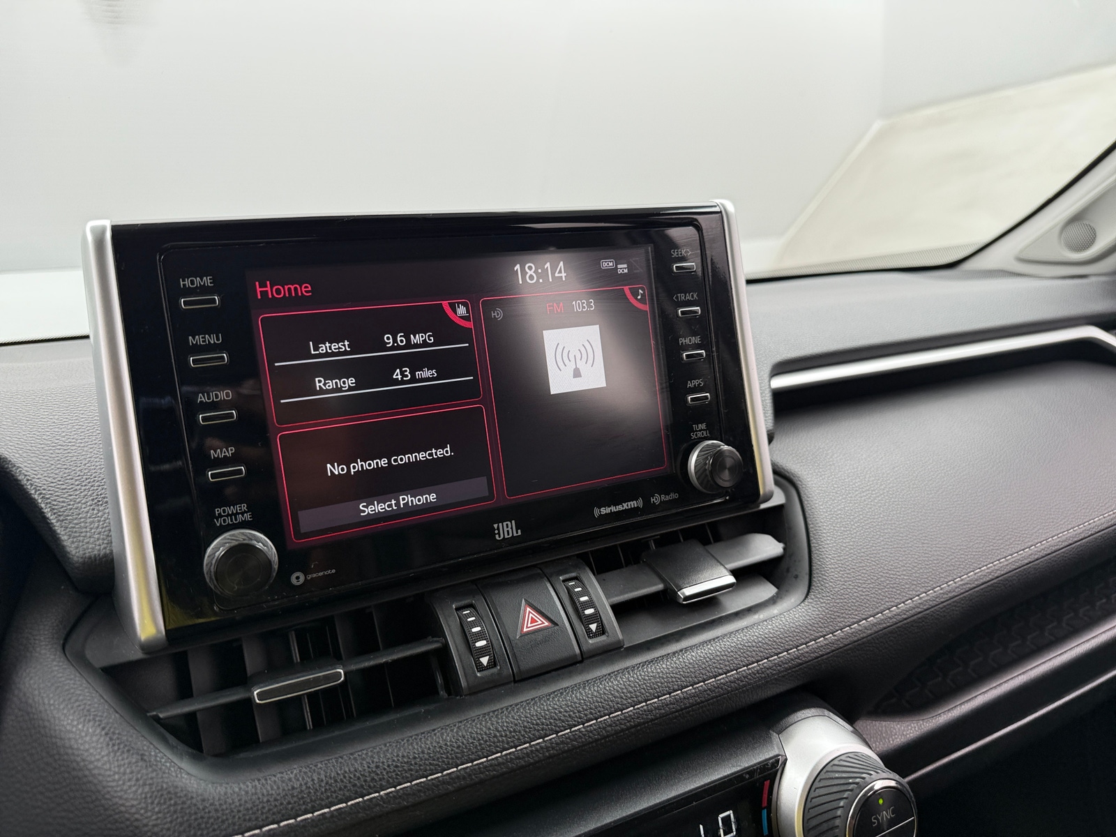 Thumbnail: 2021 Toyota RAV4 - 3