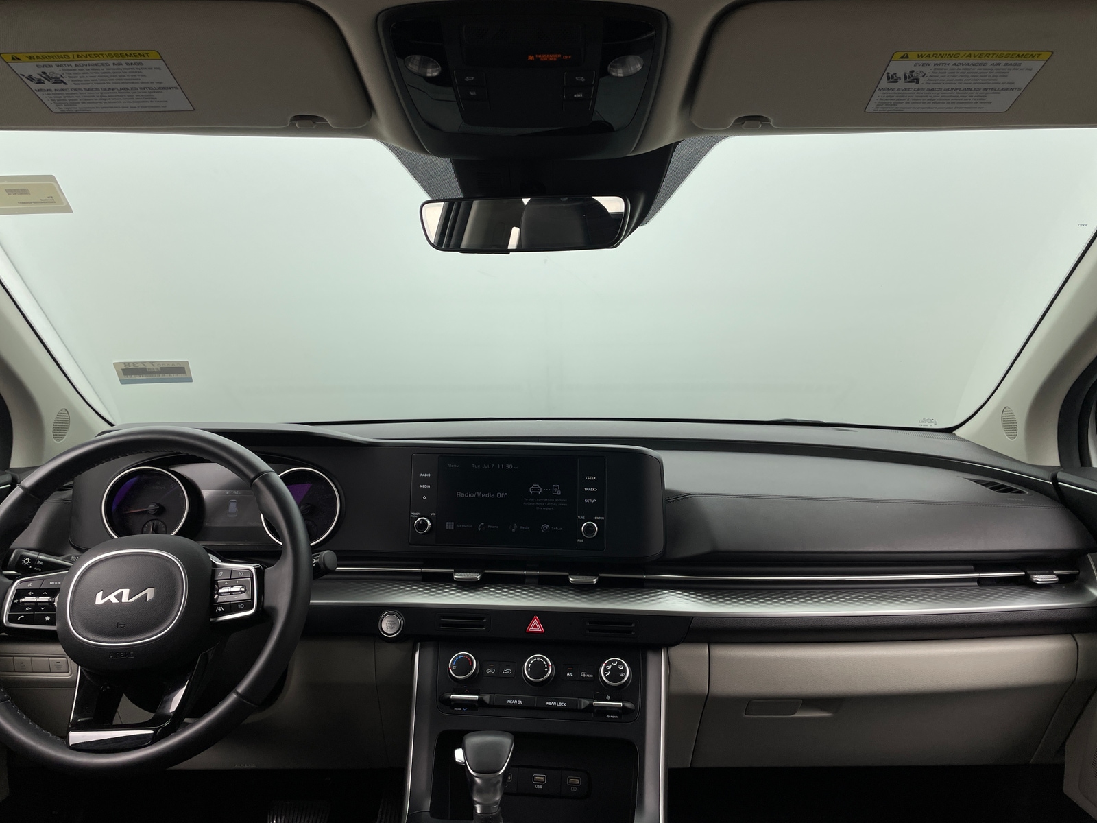 Thumbnail: 2023 Kia Carnival - 2