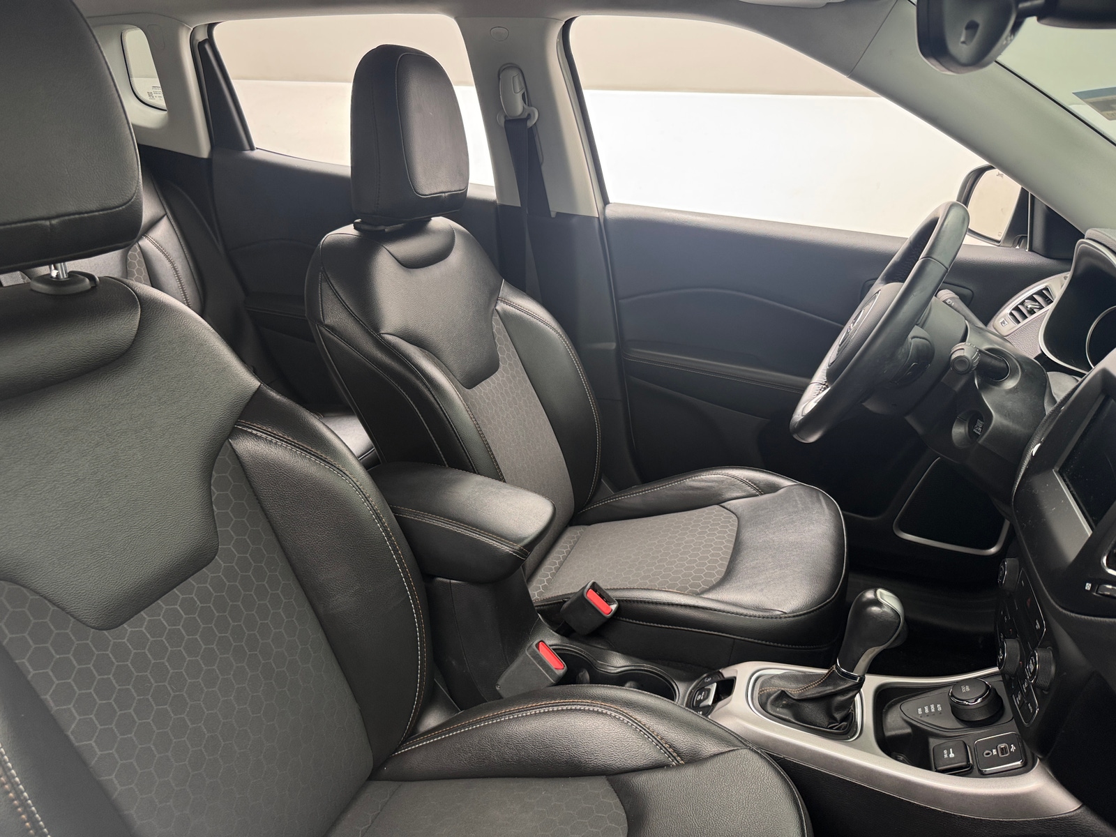 Thumbnail: 2018 Jeep Compass - 2