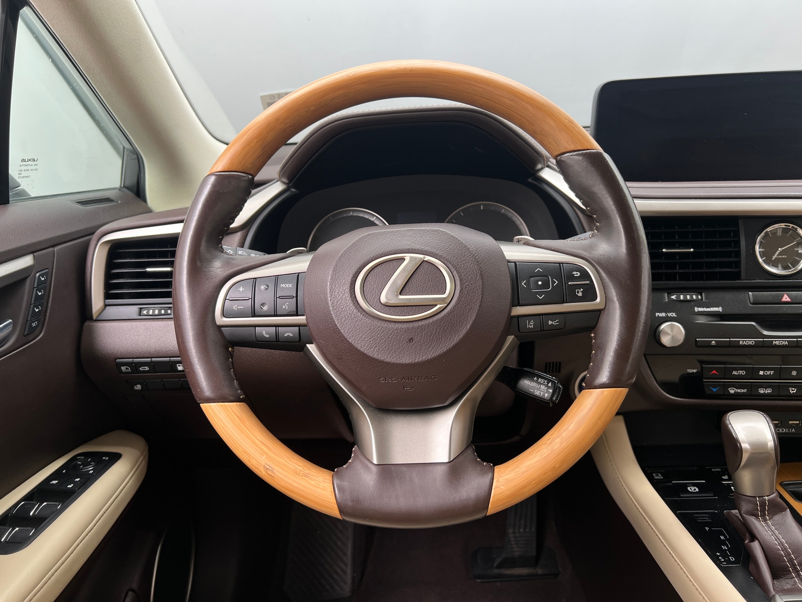 Thumbnail: 2020 Lexus RX - 5