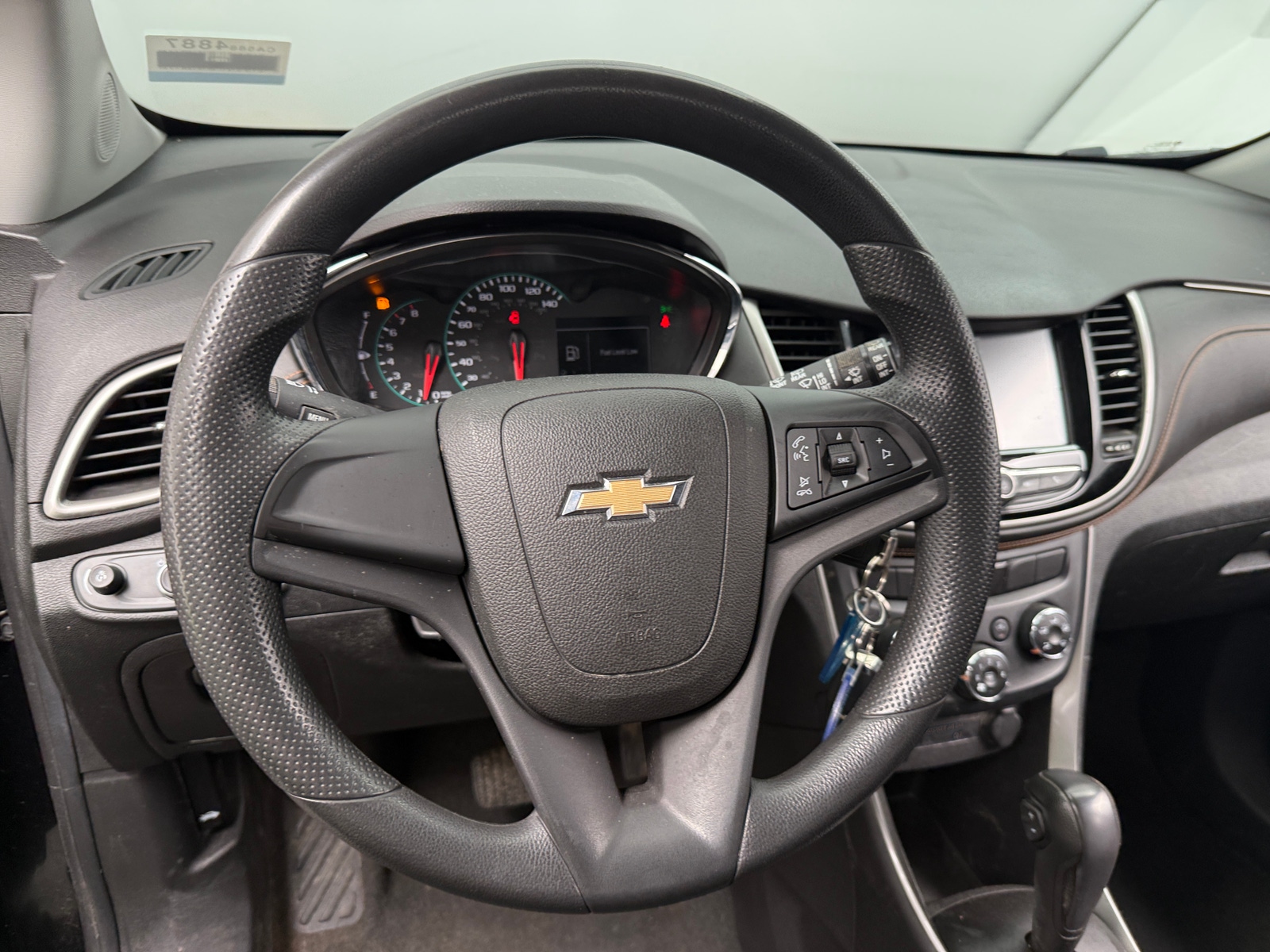 Thumbnail: 2017 Chevrolet Trax - 5