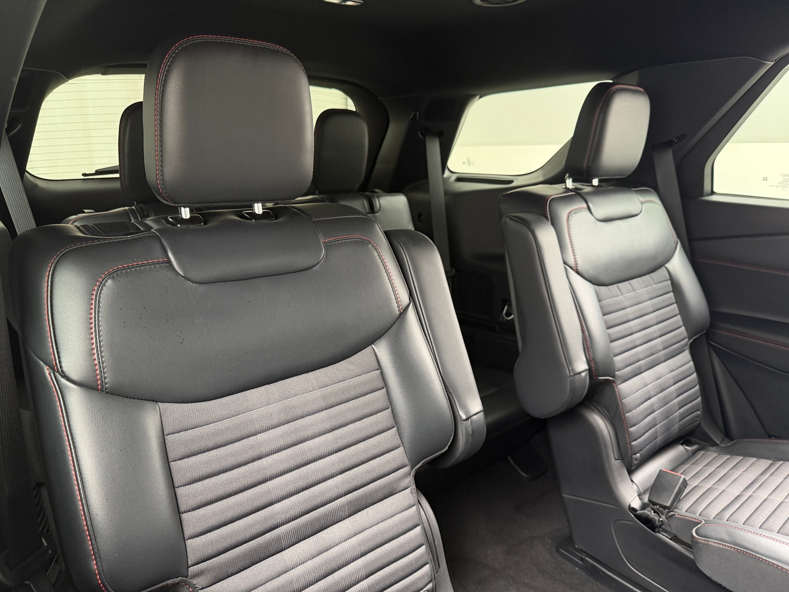 Thumbnail: 2025 Ford Explorer - 5