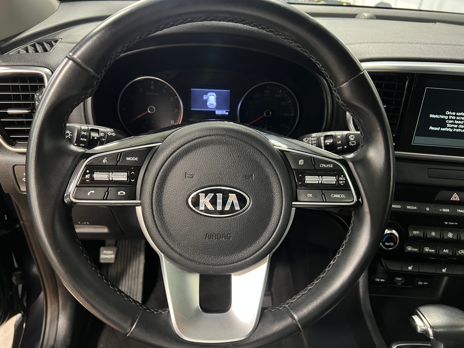 Thumbnail: 2022 Kia Sportage - 4