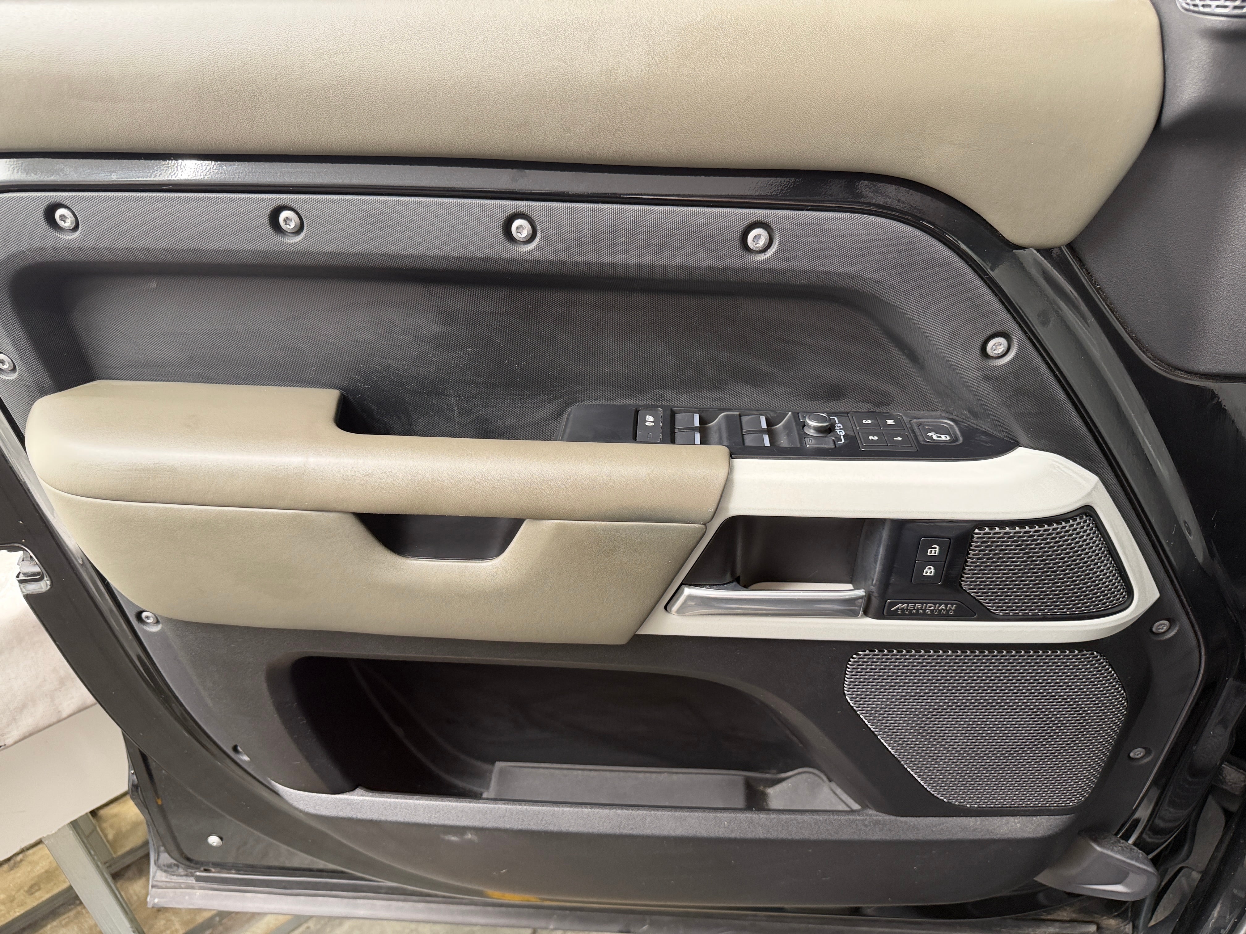2022 Land Rover Defender
