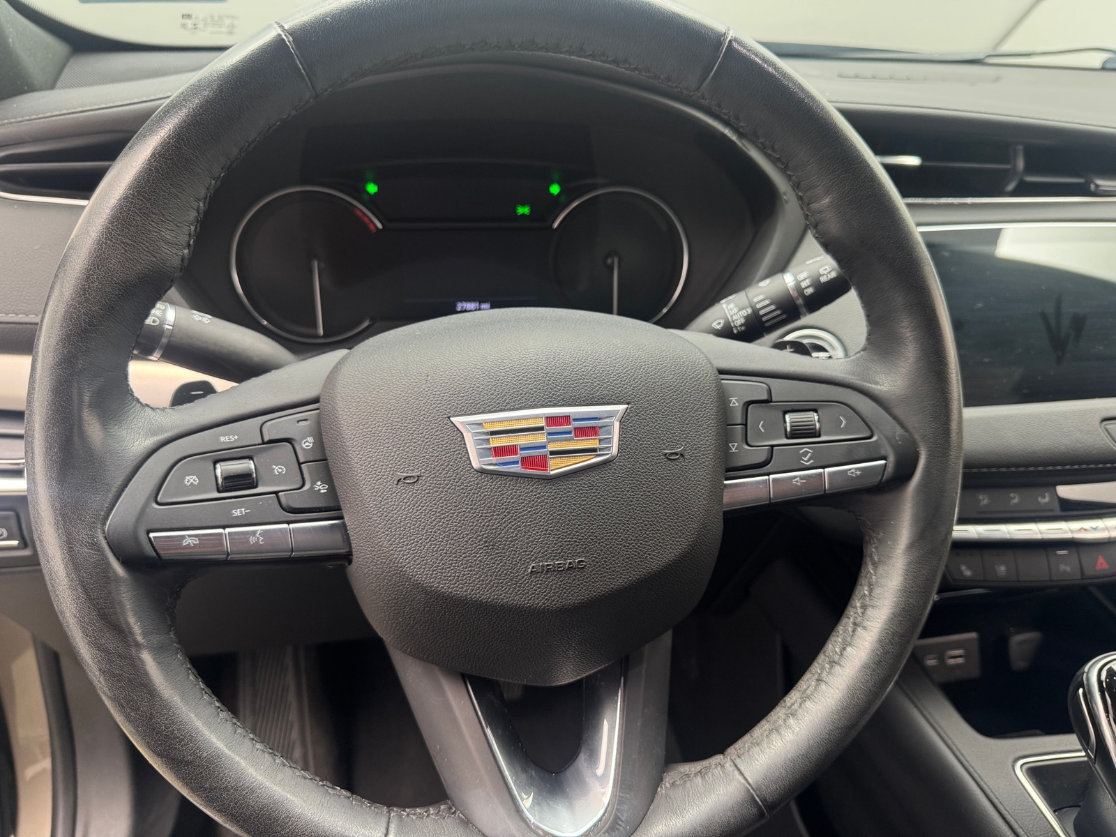 Thumbnail: 2020 Cadillac XT4 - 4