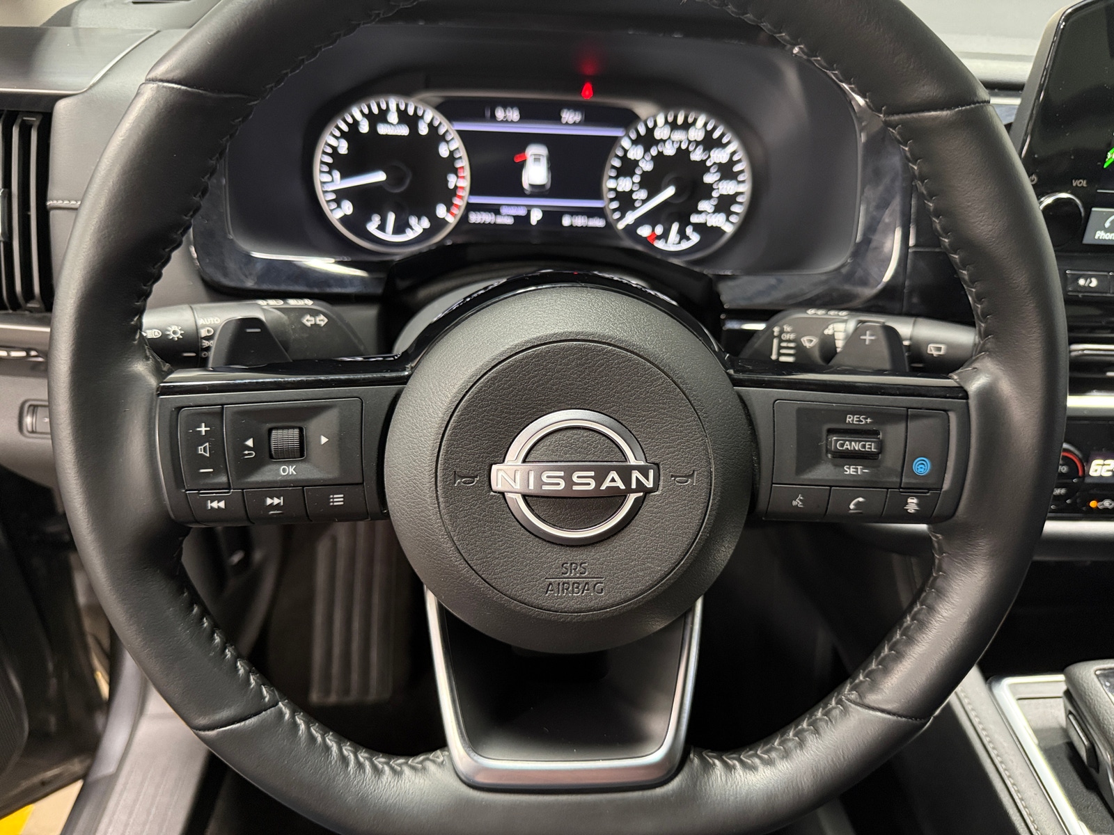 Thumbnail: 2023 Nissan Pathfinder - 4