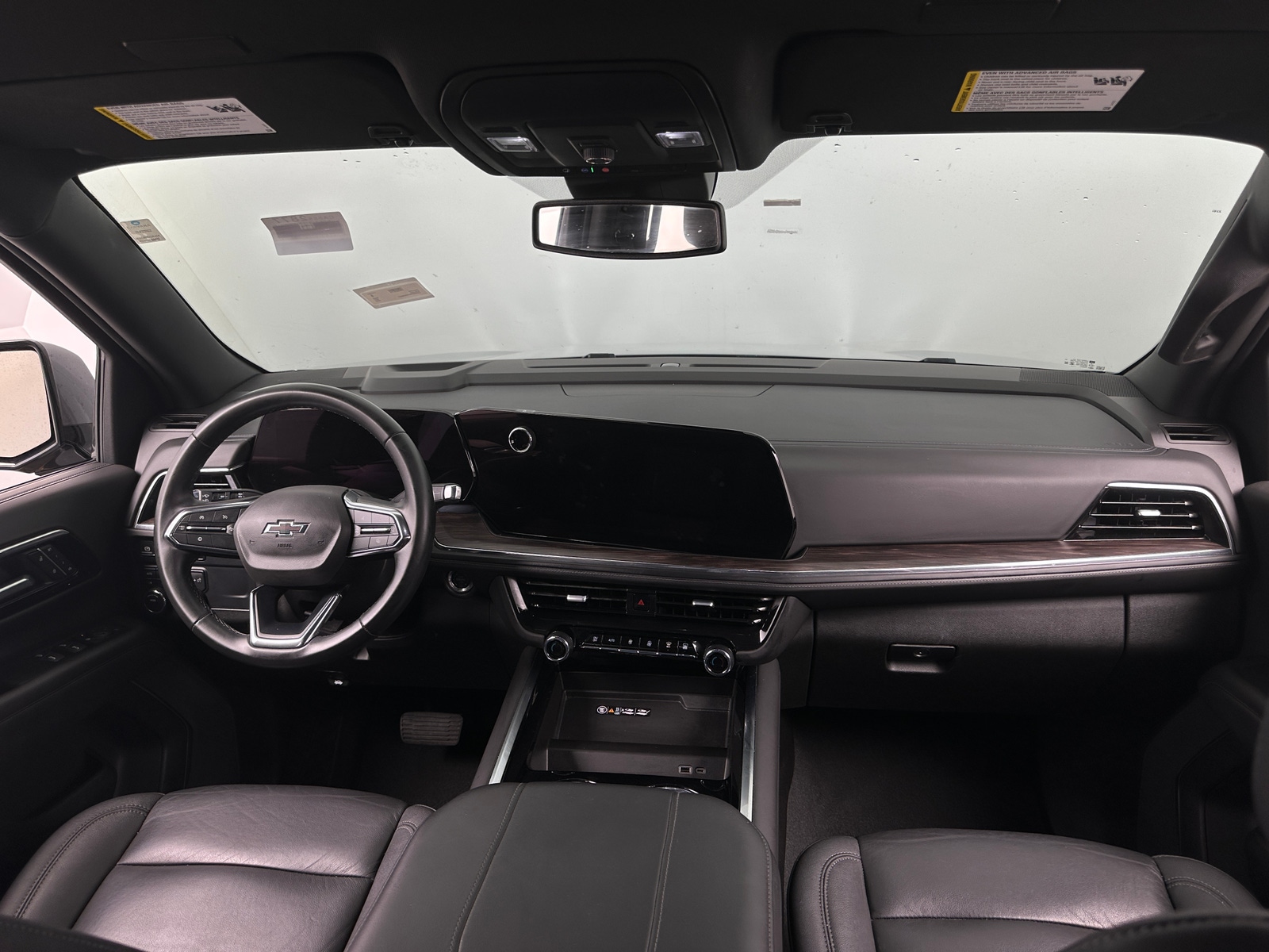 Thumbnail: 2025 Chevrolet Suburban - 2