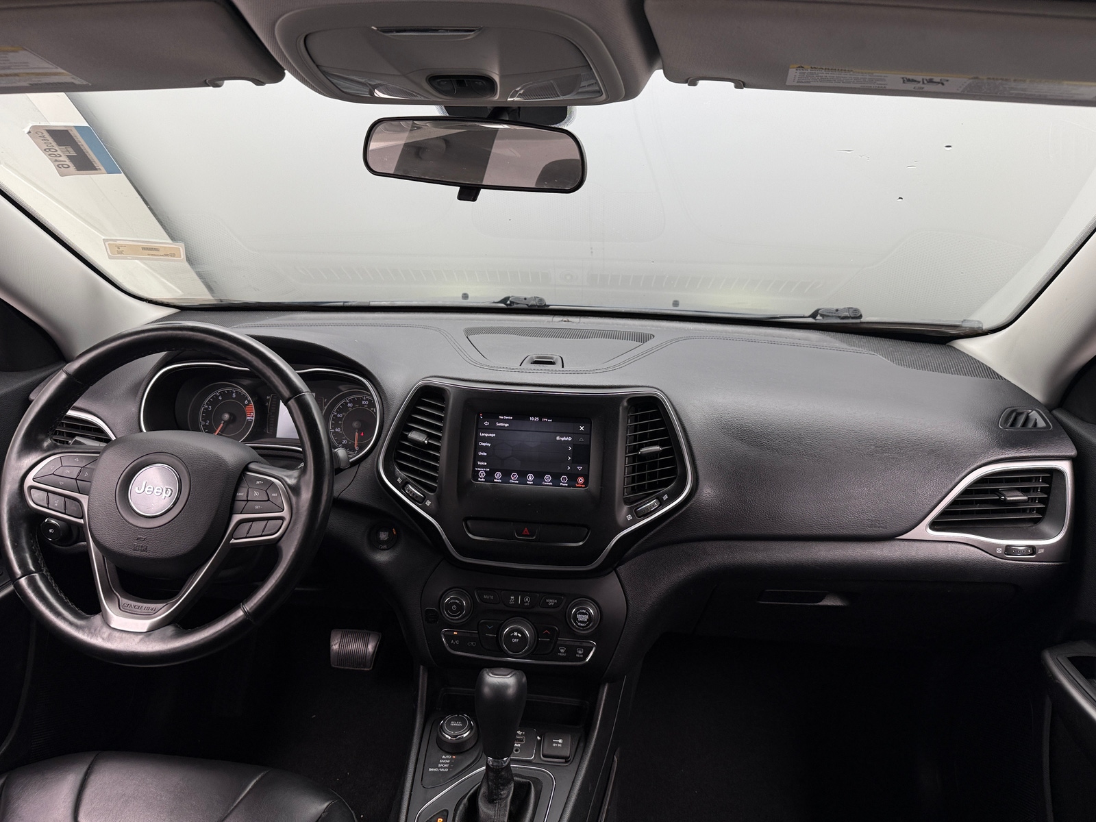 Thumbnail: 2020 Jeep Cherokee - 3