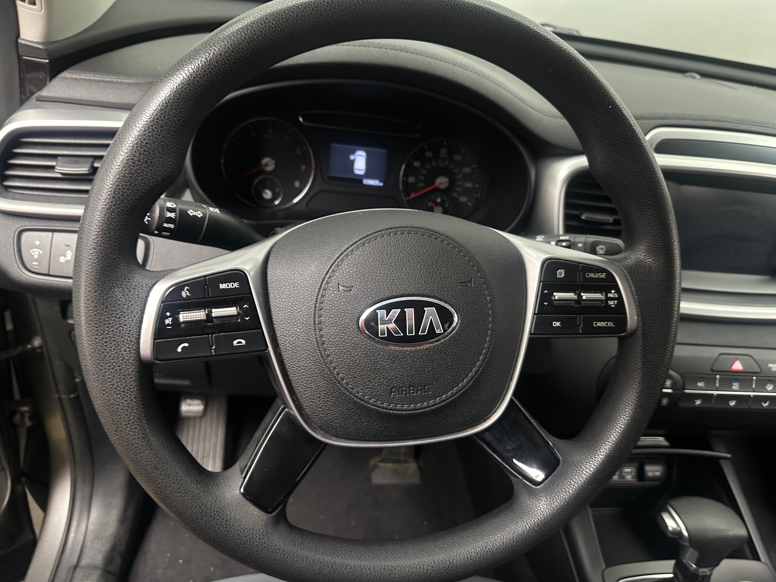 Thumbnail: 2019 Kia Sorento - 5