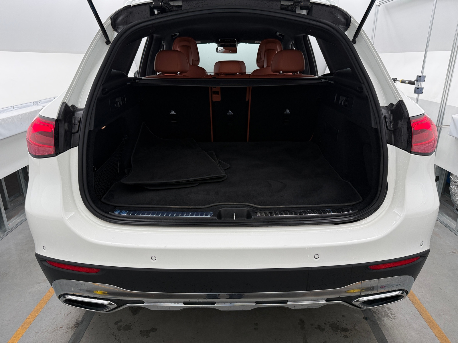 Thumbnail: 2024 Mercedes-Benz GLC - 7