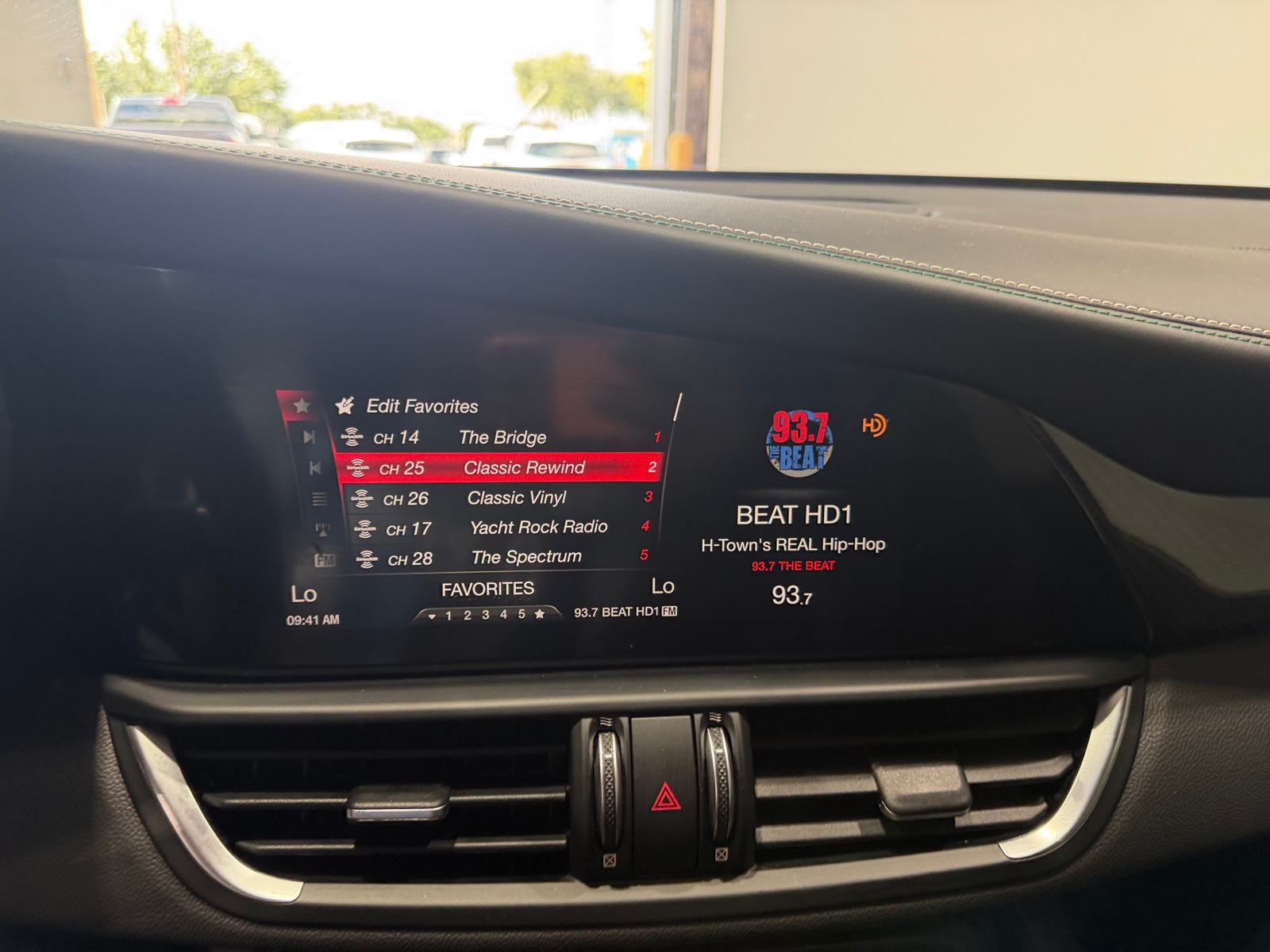 Thumbnail: 2019 Alfa Romeo Giulia - 3