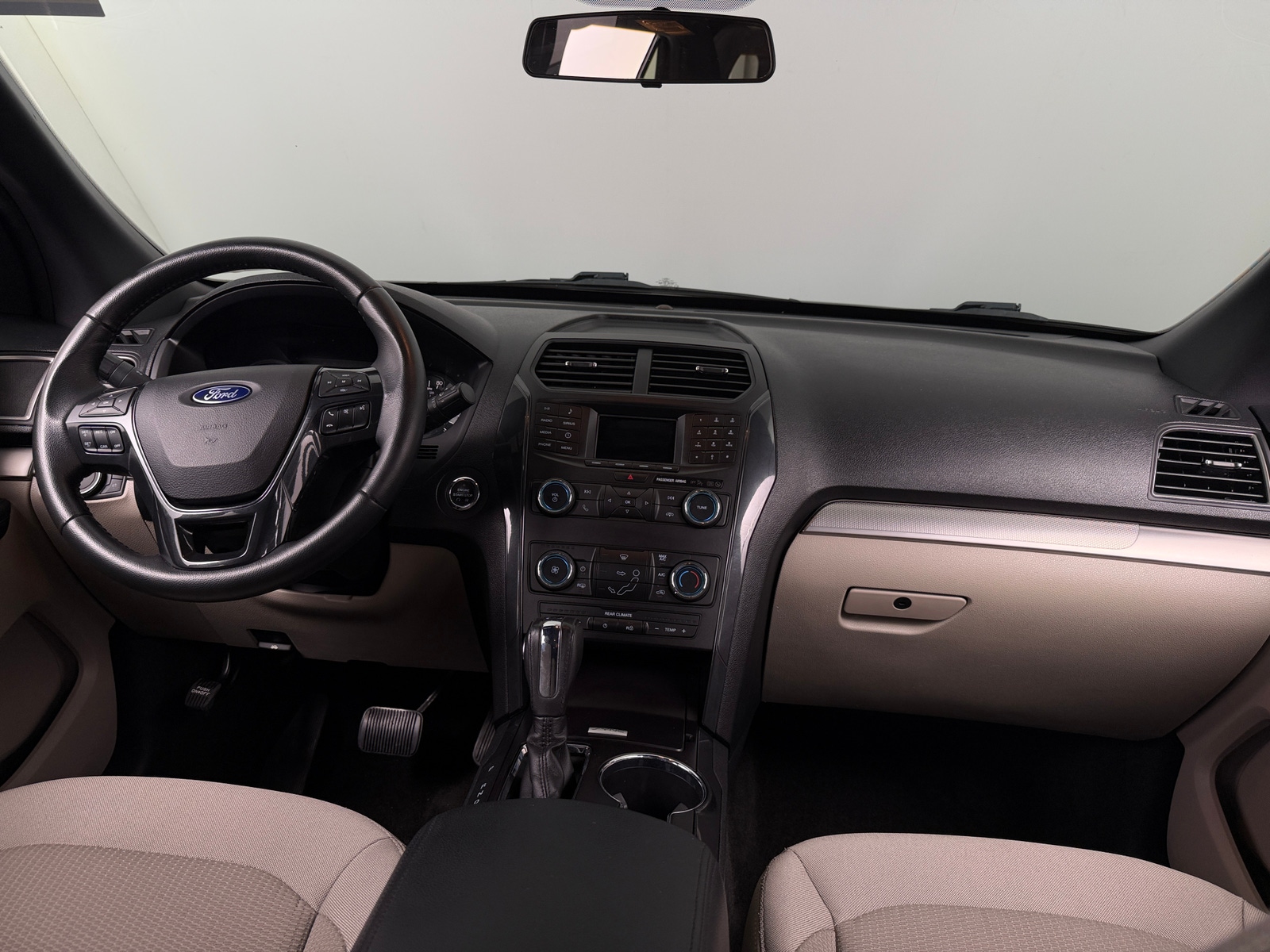 Thumbnail: 2018 Ford Explorer - 3