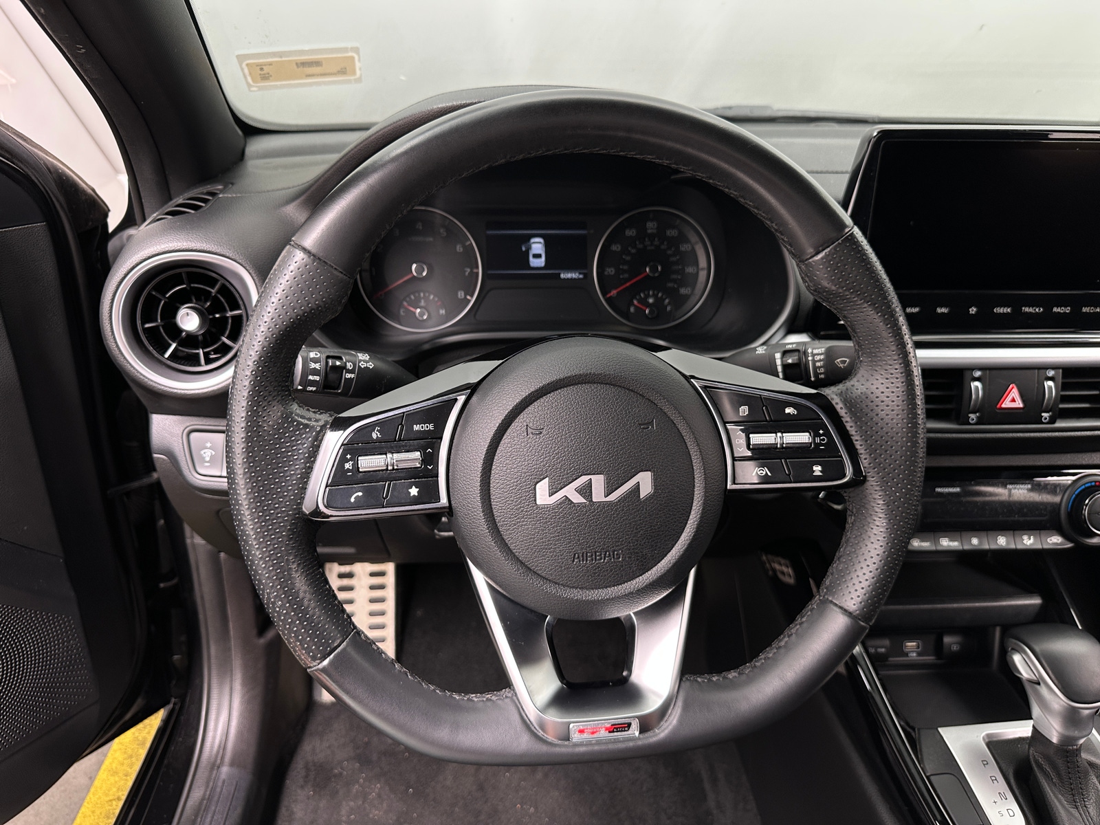 Thumbnail: 2022 Kia Forte - 5