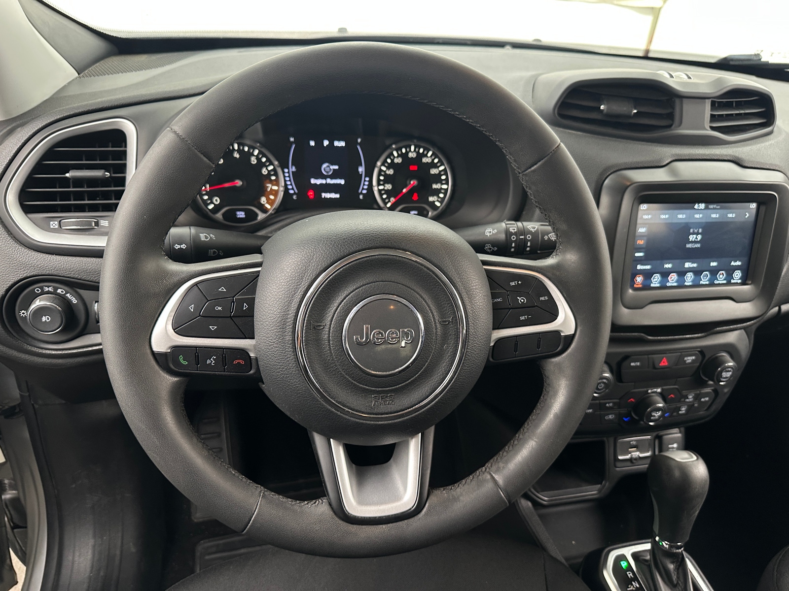 Thumbnail: 2018 Jeep Renegade - 5