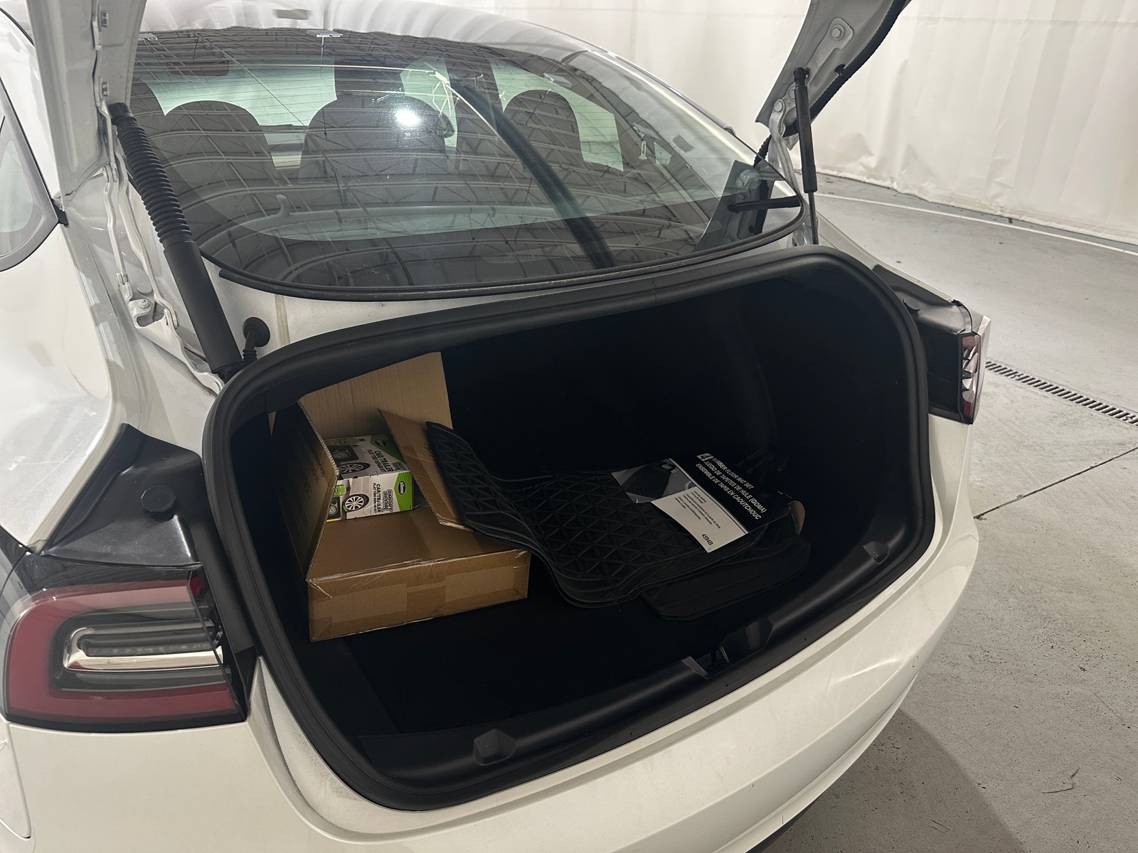 Thumbnail: 2022 Tesla Model 3 - 6