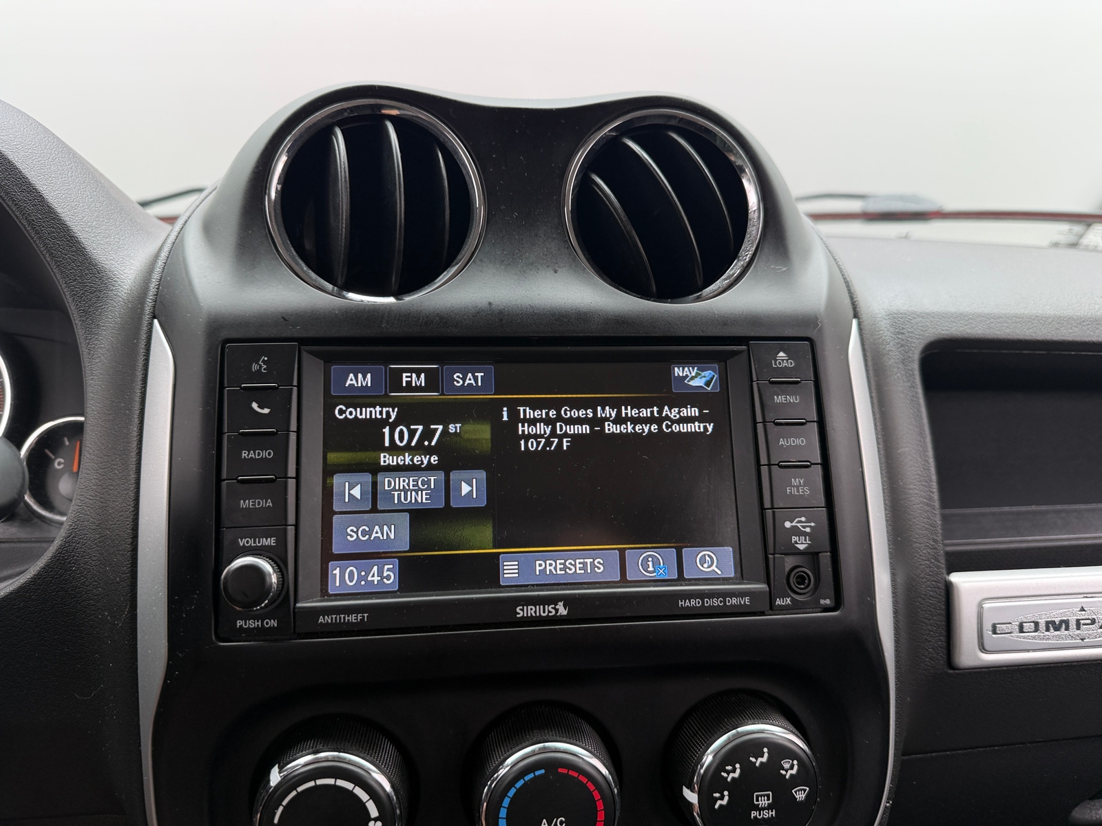 Thumbnail: 2016 Jeep Compass - 3