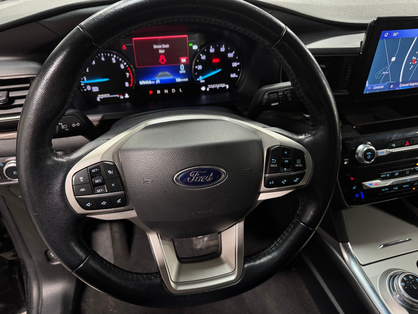 Thumbnail: 2022 Ford Explorer - 4