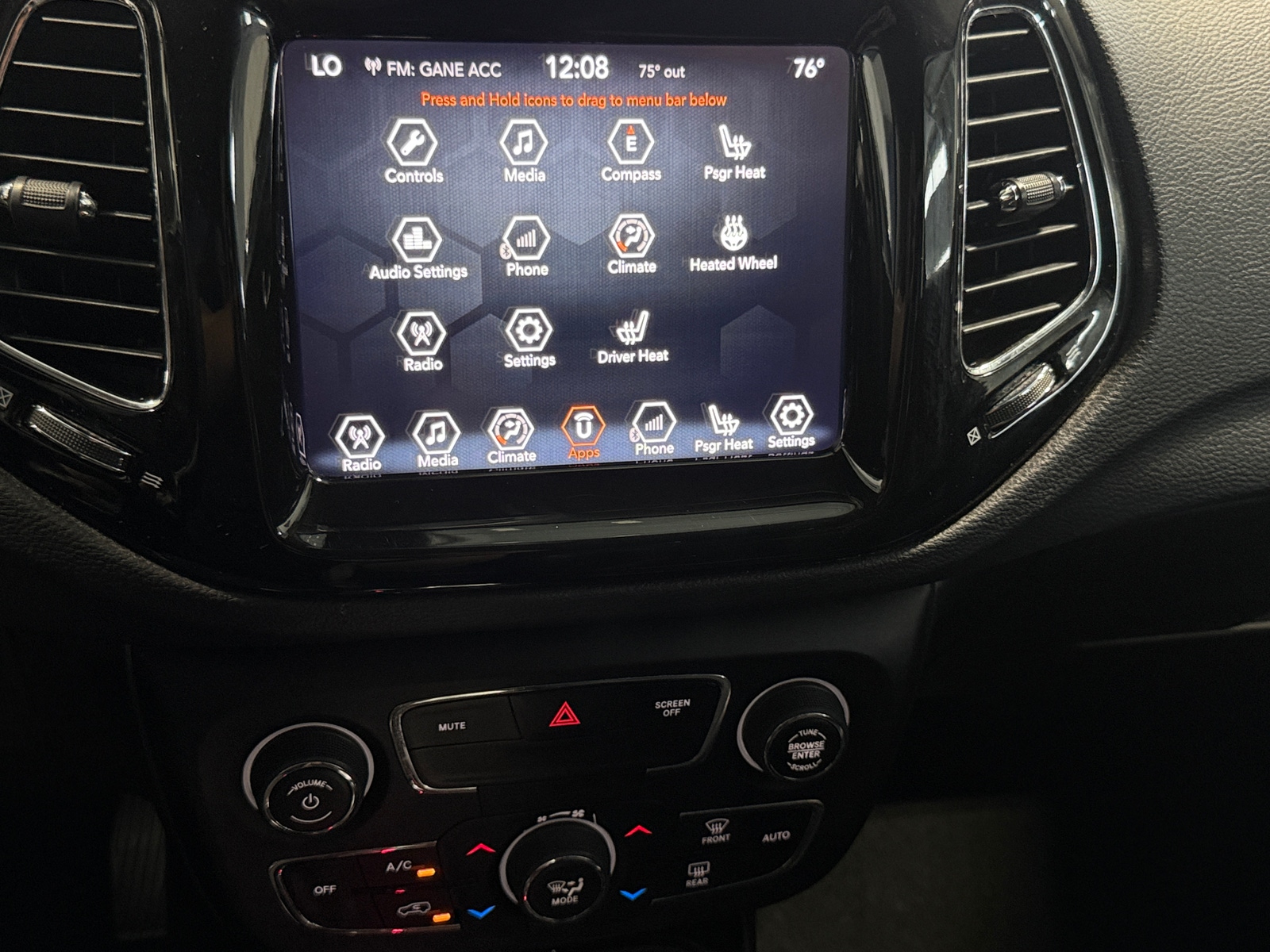 Thumbnail: 2018 Jeep Compass - 3