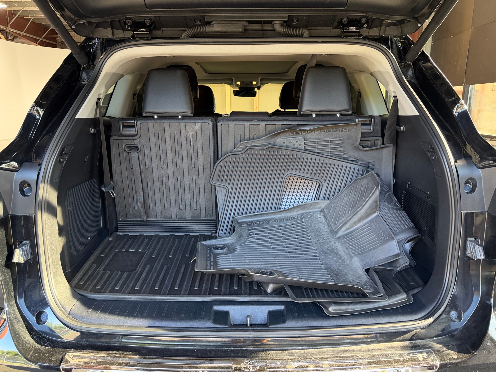 Thumbnail: 2024 Toyota Highlander - 6