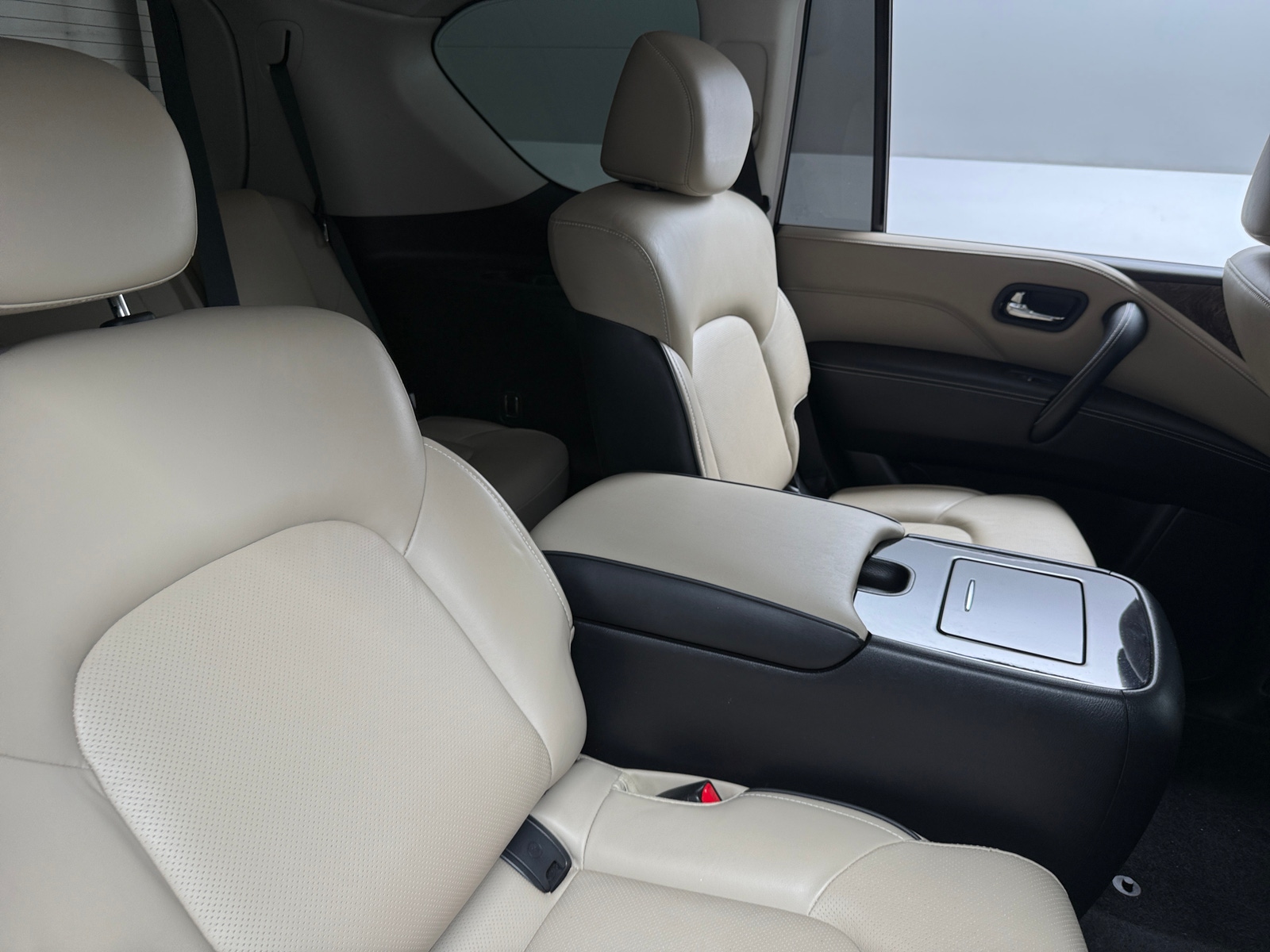 Thumbnail: 2022 INFINITI QX80 - 5