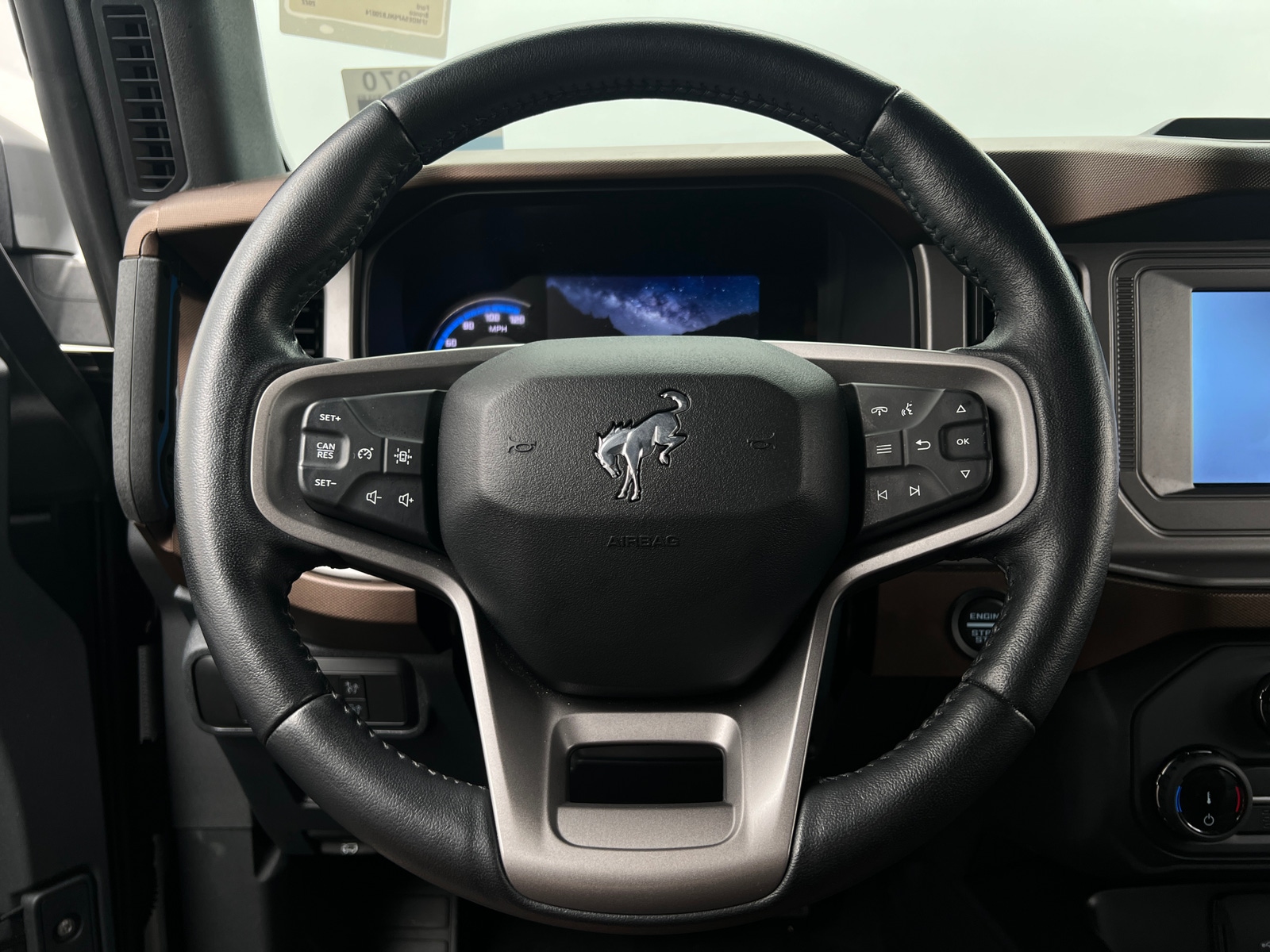 Thumbnail: 2022 Ford Bronco - 4