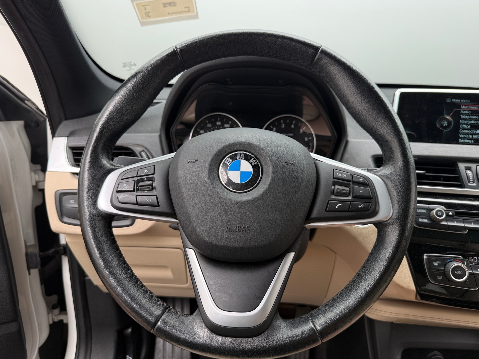 Thumbnail: 2017 BMW X1 - 4