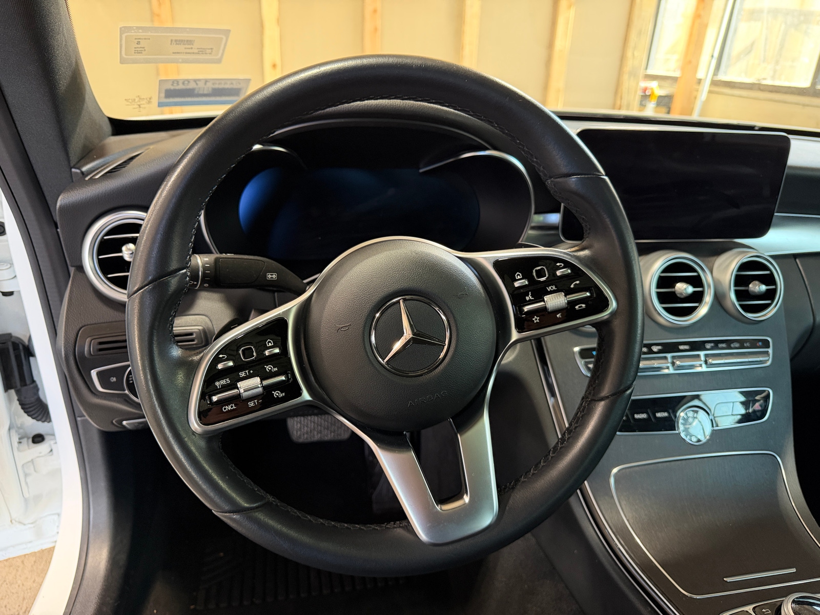 Thumbnail: 2022 Mercedes-Benz C-Class - 3