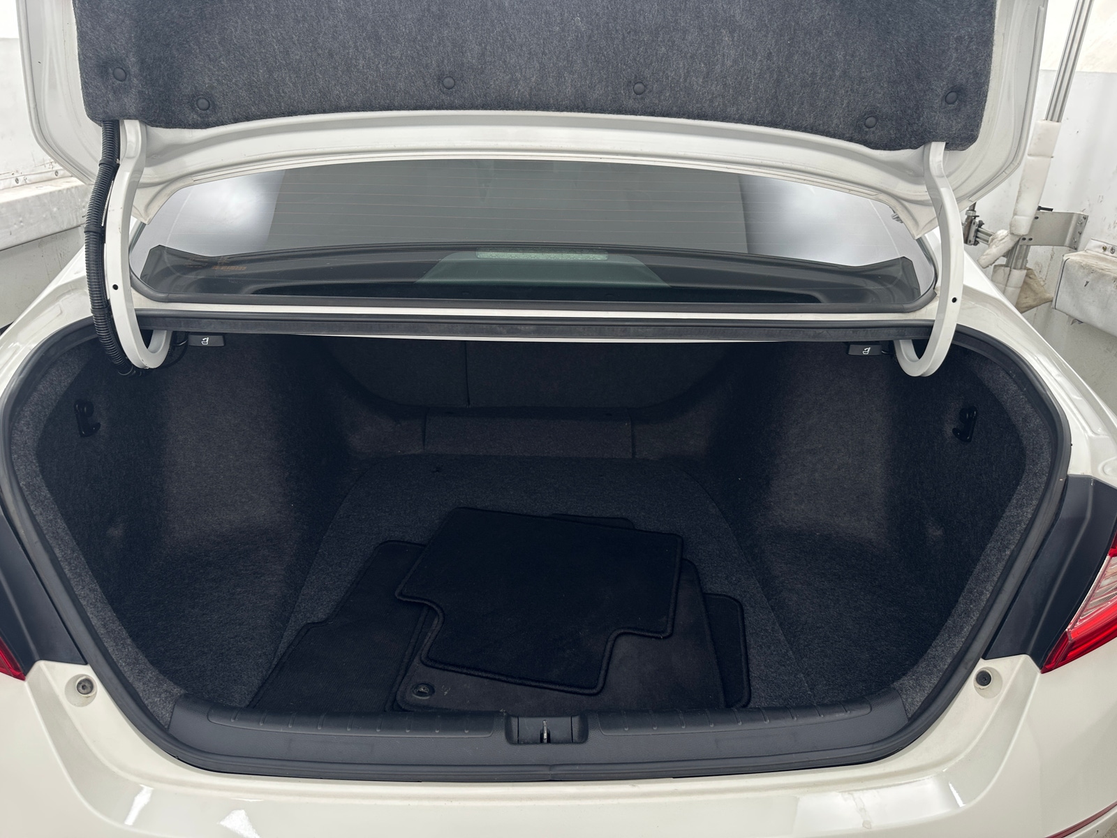 Thumbnail: 2019 Honda Accord - 6