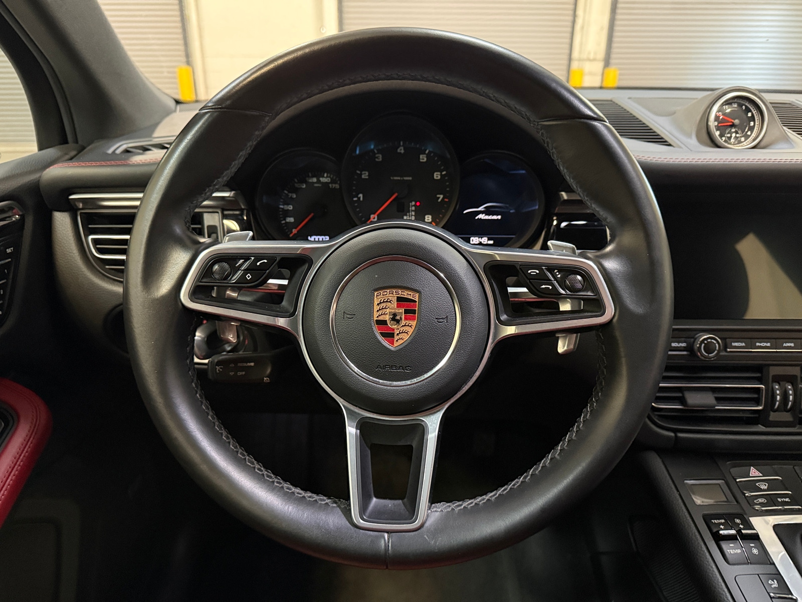 Thumbnail: 2020 Porsche Macan - 4